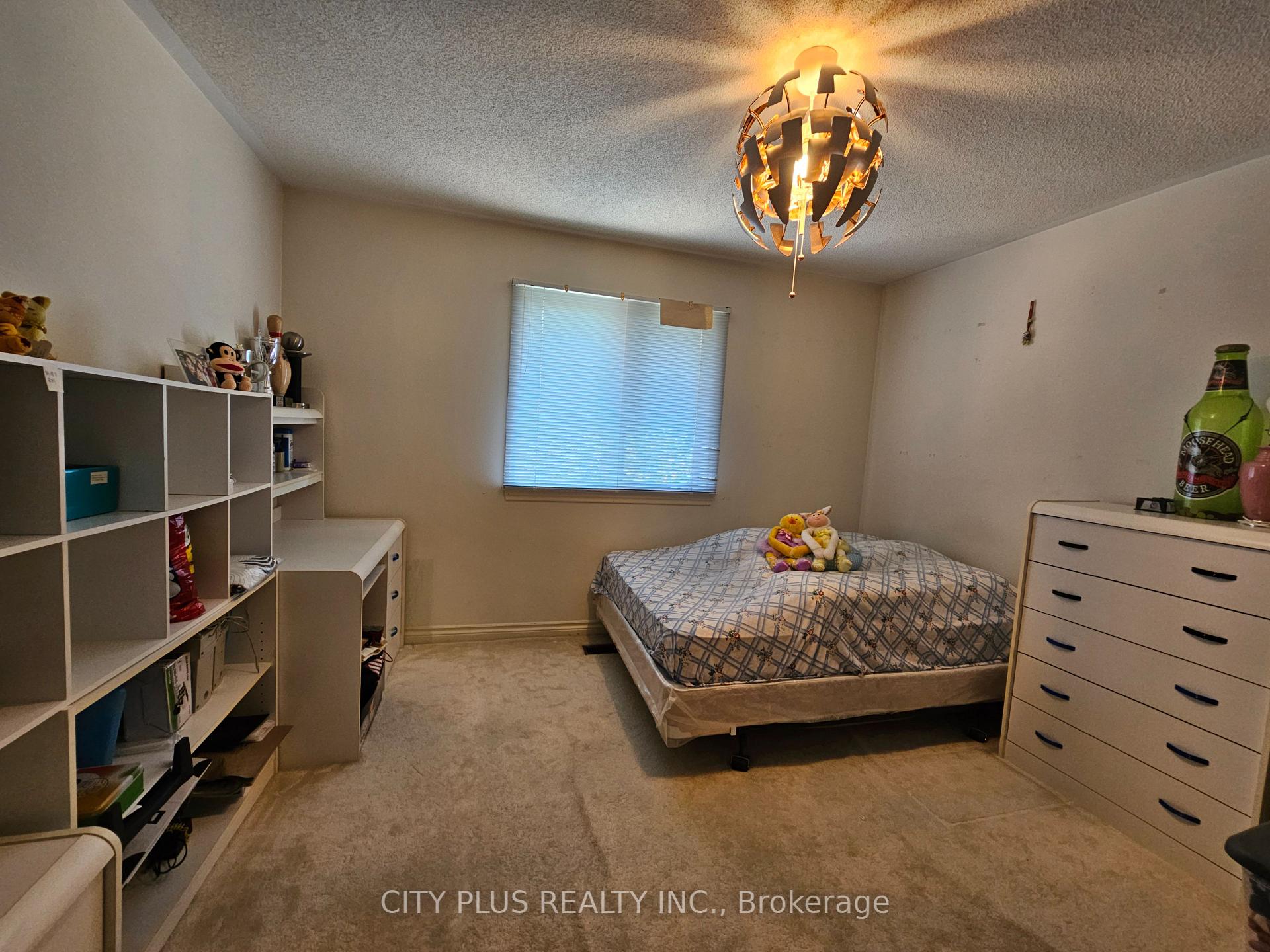 Photo 8 of 529 Village Parkway, Markham, Unionville — HOMEH