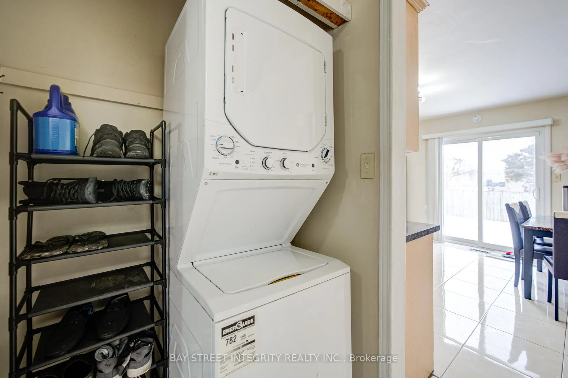 Photo 15 of 107 Autumn Glen Circle, Etobicoke, West Humber-Clairville — HOMEH