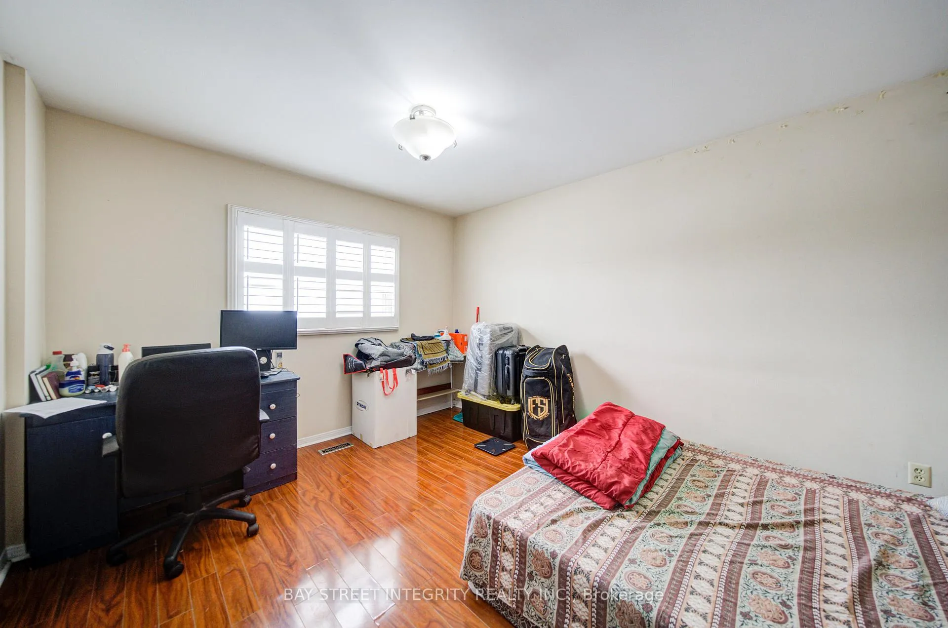 Photo 16 of 107 Autumn Glen Circle, Etobicoke, West Humber-Clairville — HOMEH