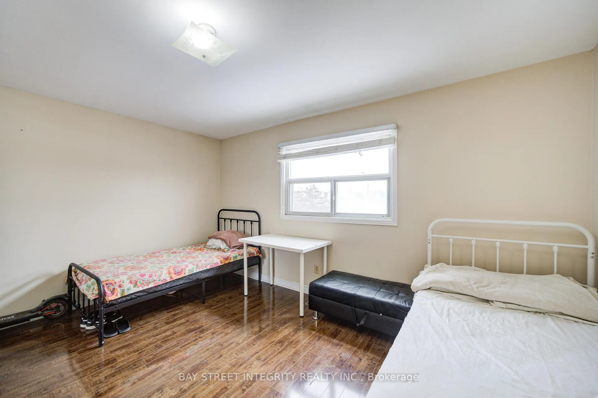 Photo 25 of 107 Autumn Glen Circle, Etobicoke, West Humber-Clairville — HOMEH