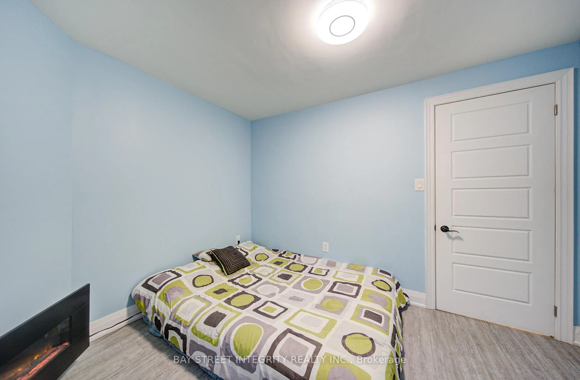 Photo 42 of 107 Autumn Glen Circle, Etobicoke, West Humber-Clairville — HOMEH