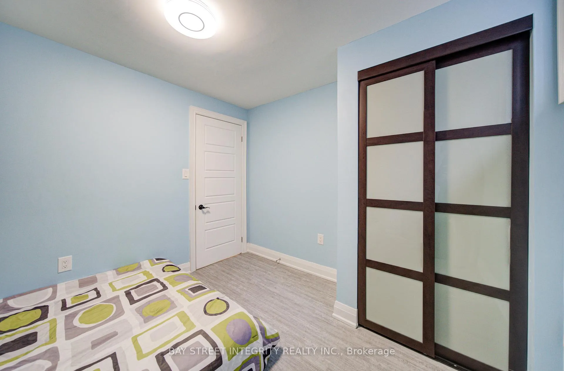 Photo 43 of 107 Autumn Glen Circle, Etobicoke, West Humber-Clairville — HOMEH