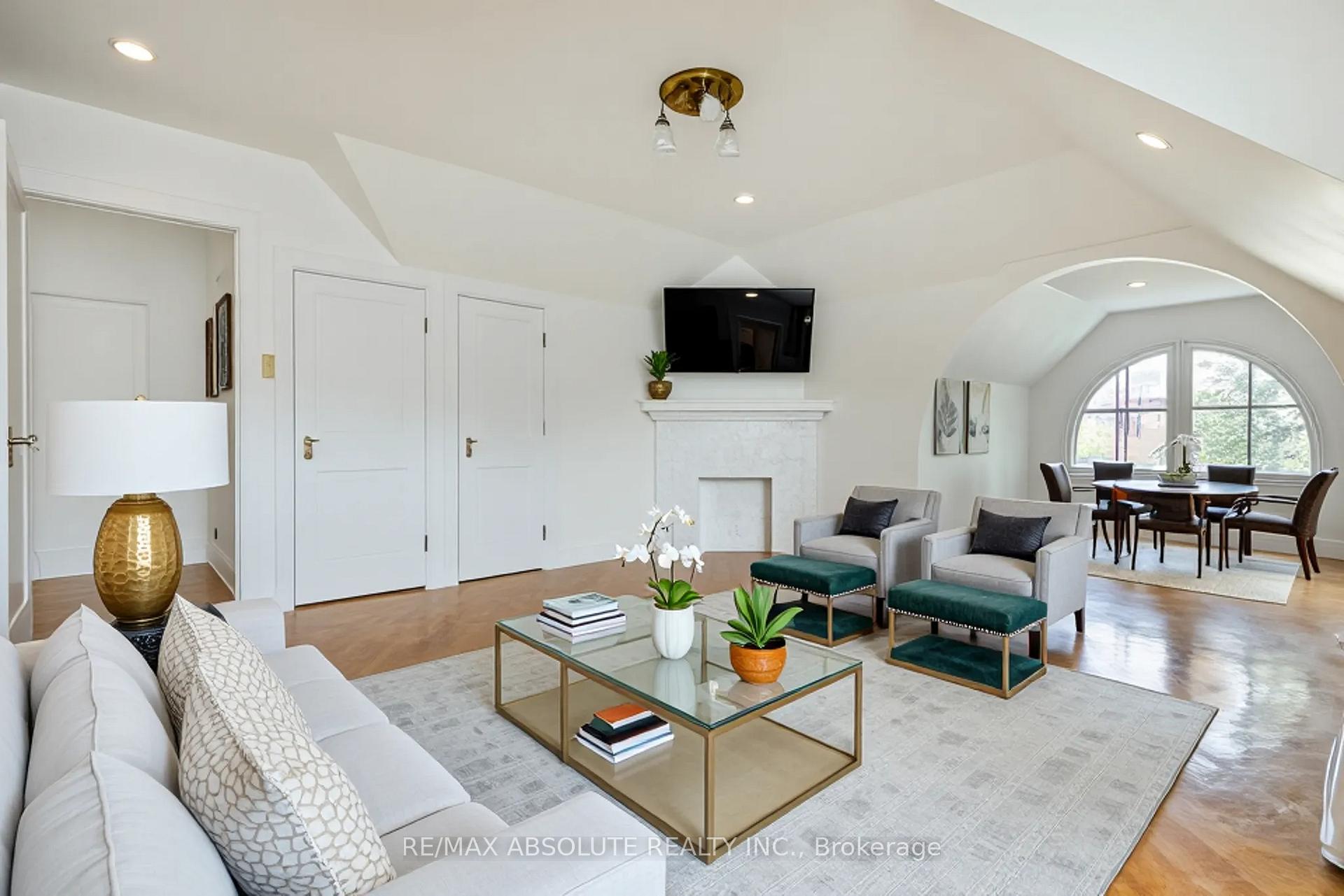Photo 3 of Unit 3, 258 Daly Avenue, Ottawa, Sandy Hill — HOMEH
