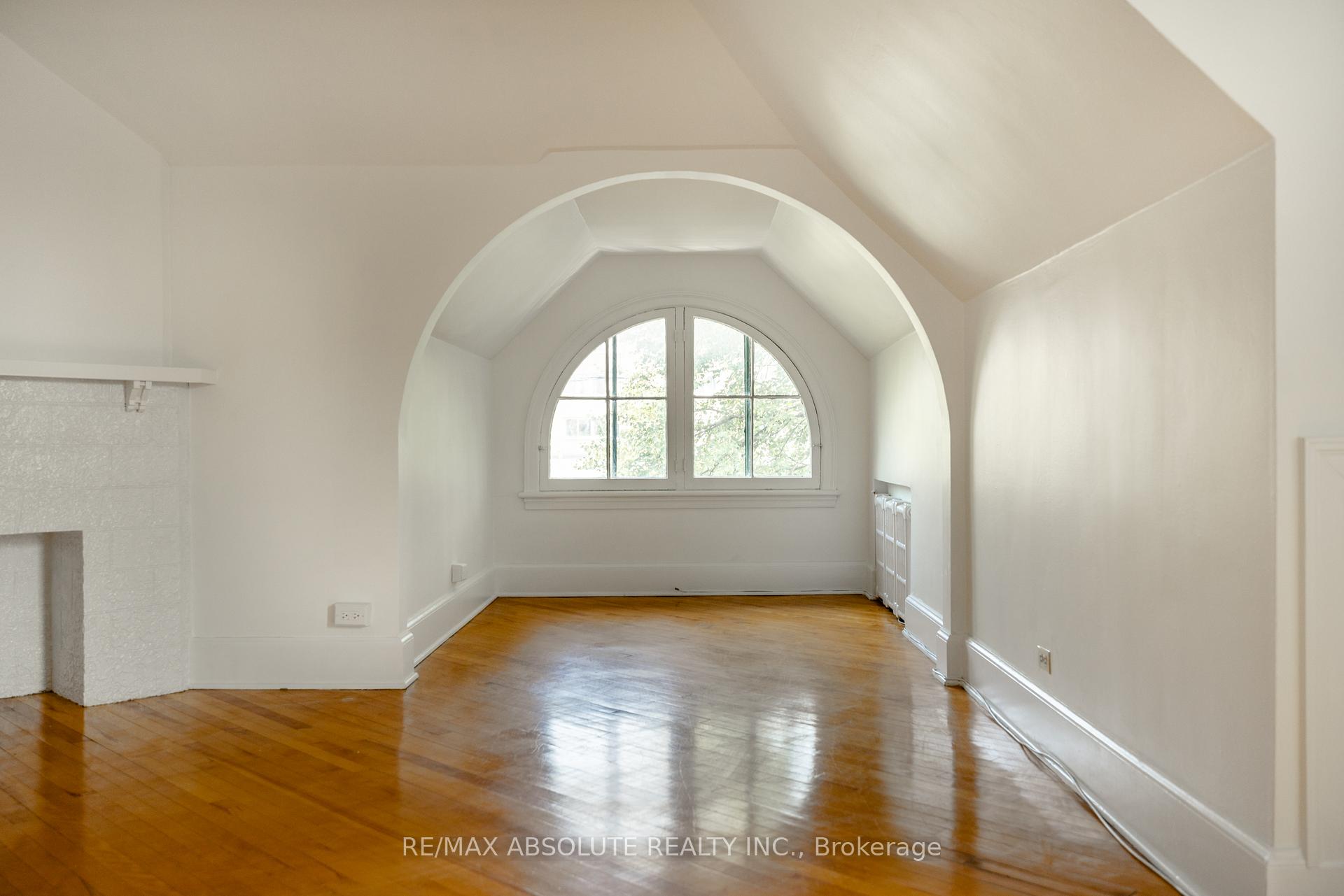 Photo 7 of Unit 3, 258 Daly Avenue, Ottawa, Sandy Hill — HOMEH