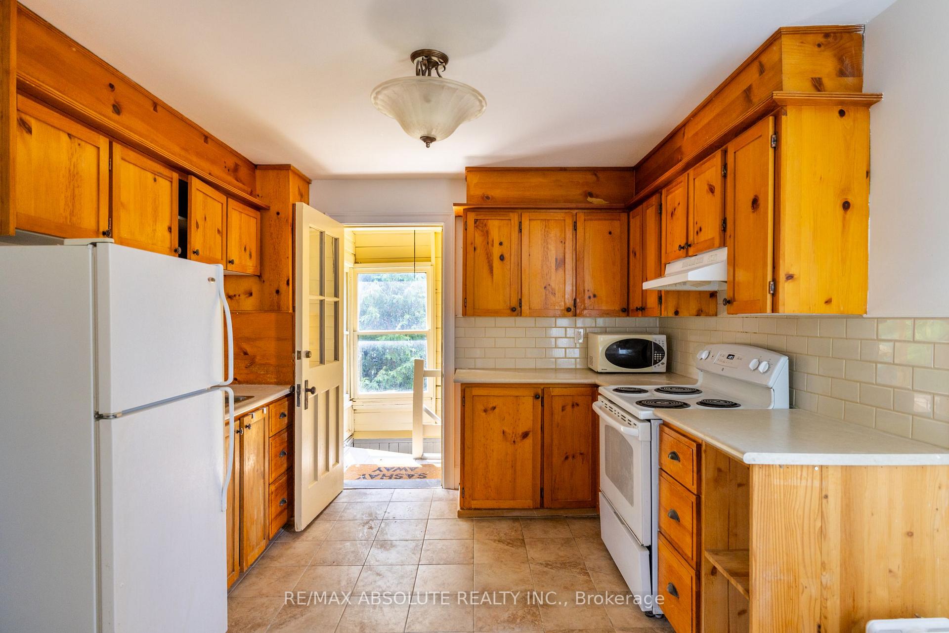 Photo 12 of Unit 3, 258 Daly Avenue, Ottawa, Sandy Hill — HOMEH