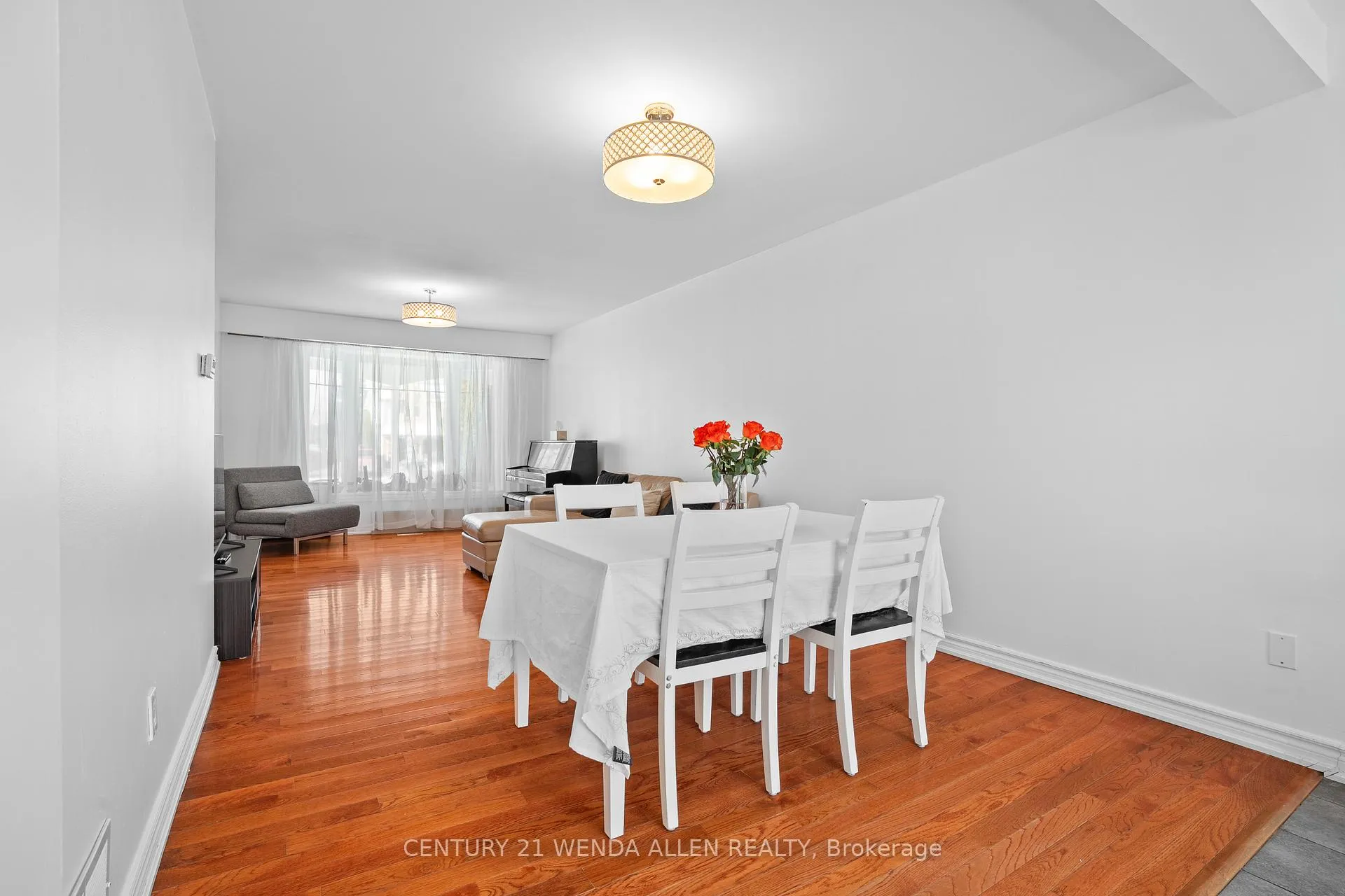 Photo 9 of 403 Fleetwood Drive, Oshawa, Eastdale — HOMEH