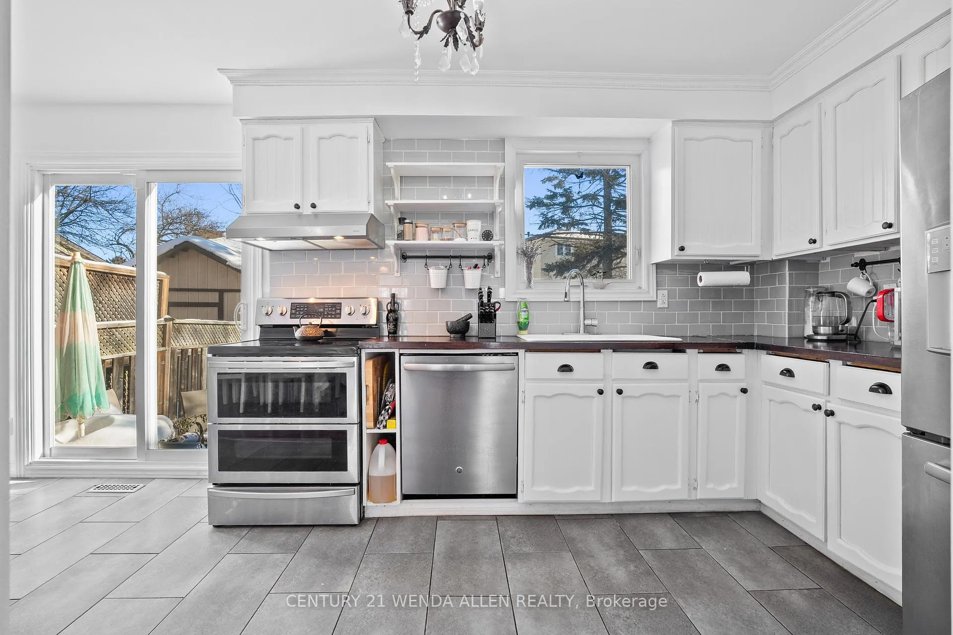 Photo 10 of 403 Fleetwood Drive, Oshawa, Eastdale — HOMEH