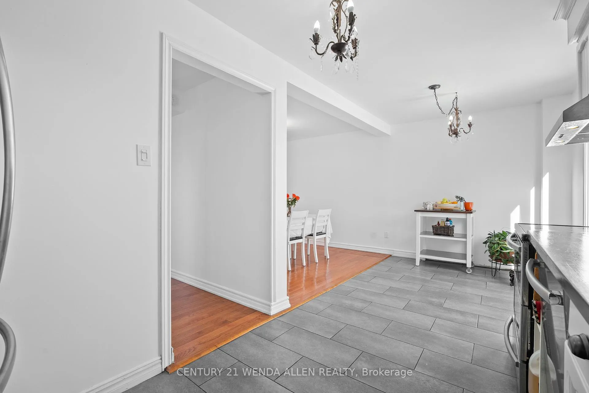 Photo 14 of 403 Fleetwood Drive, Oshawa, Eastdale — HOMEH