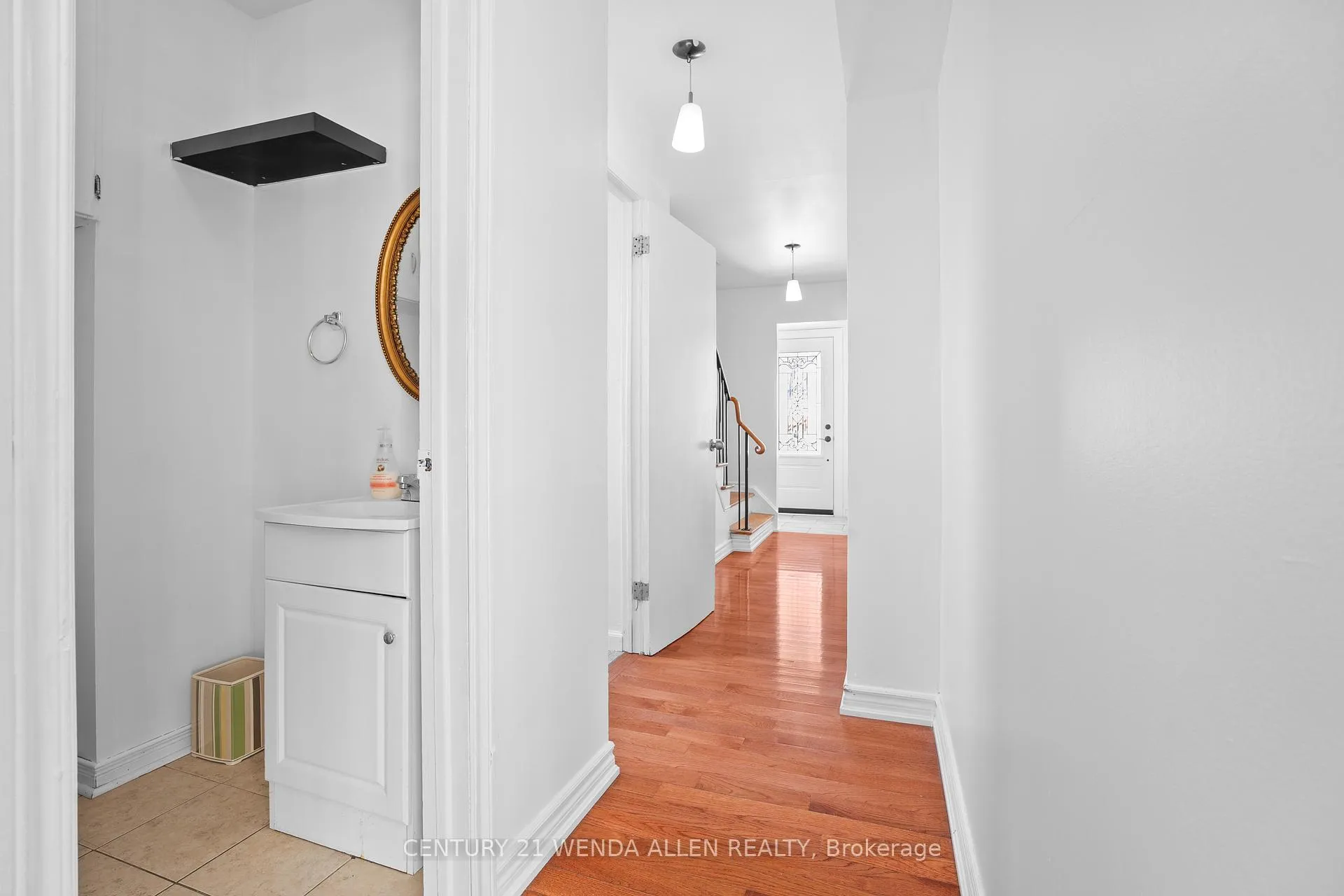 Photo 15 of 403 Fleetwood Drive, Oshawa, Eastdale — HOMEH
