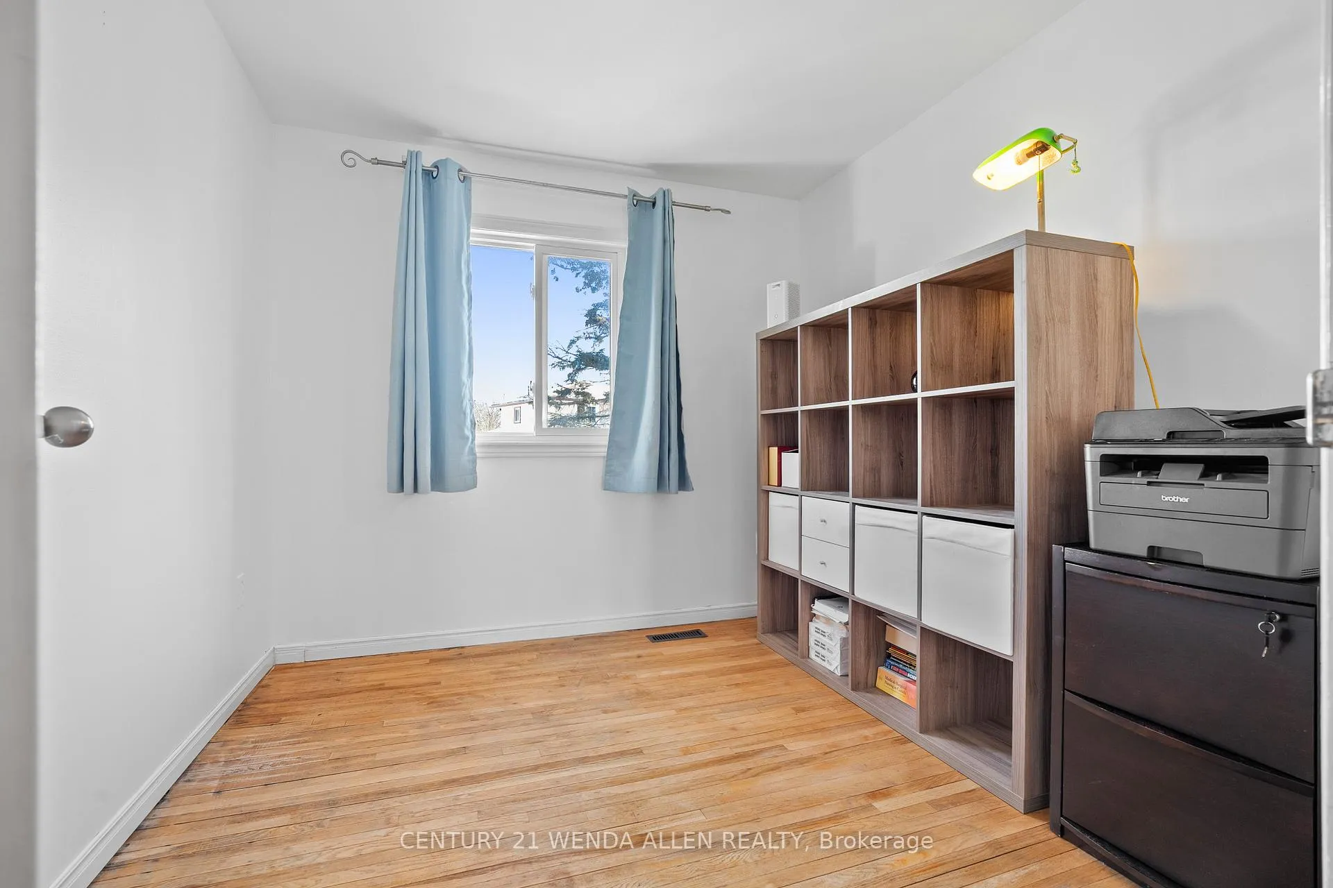 Photo 25 of 403 Fleetwood Drive, Oshawa, Eastdale — HOMEH