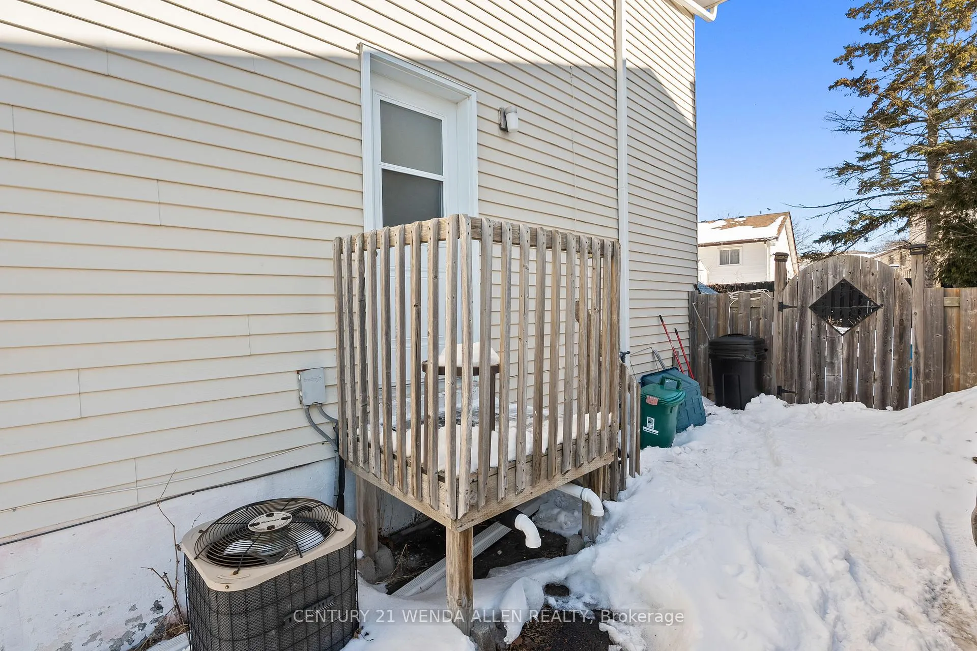 Photo 28 of 403 Fleetwood Drive, Oshawa, Eastdale — HOMEH