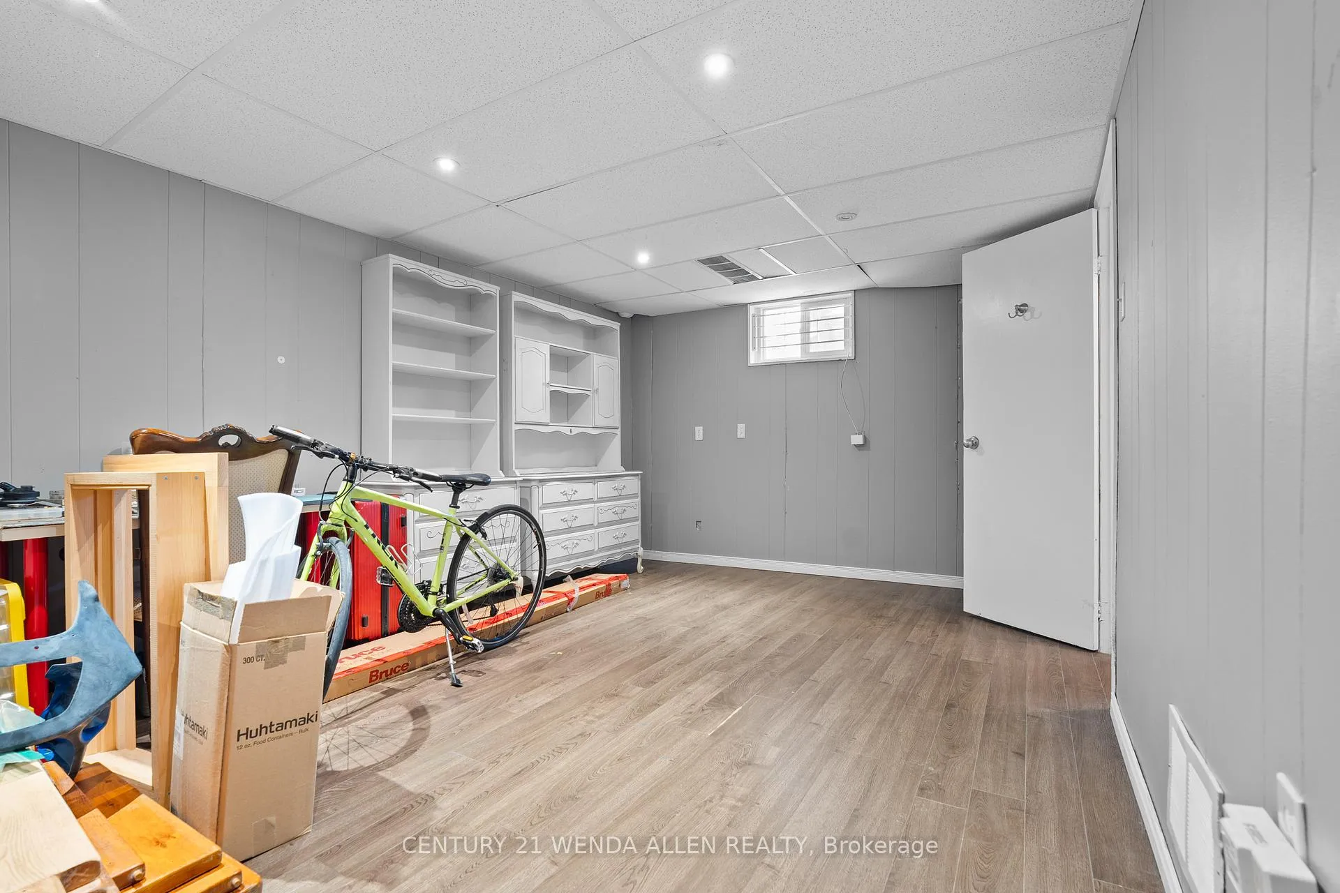 Photo 32 of 403 Fleetwood Drive, Oshawa, Eastdale — HOMEH