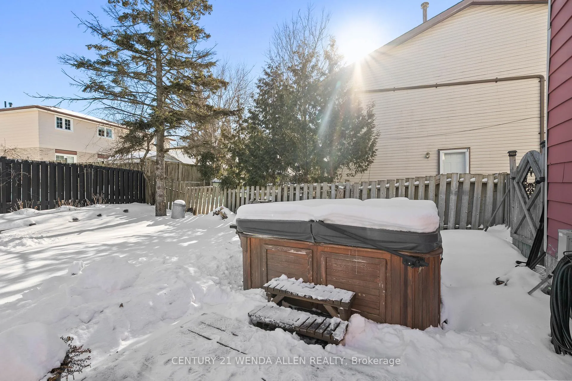 Photo 38 of 403 Fleetwood Drive, Oshawa, Eastdale — HOMEH
