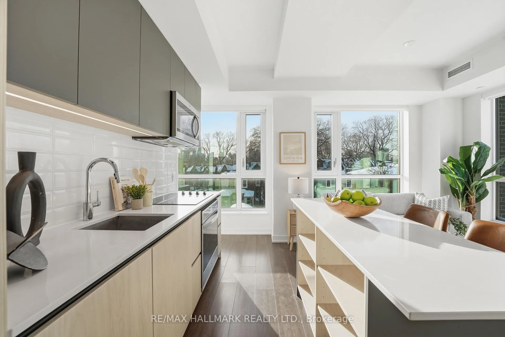 Photo 6 of Unit 327, 150 Logan Avenue, Toronto, South Riverdale — HOMEH