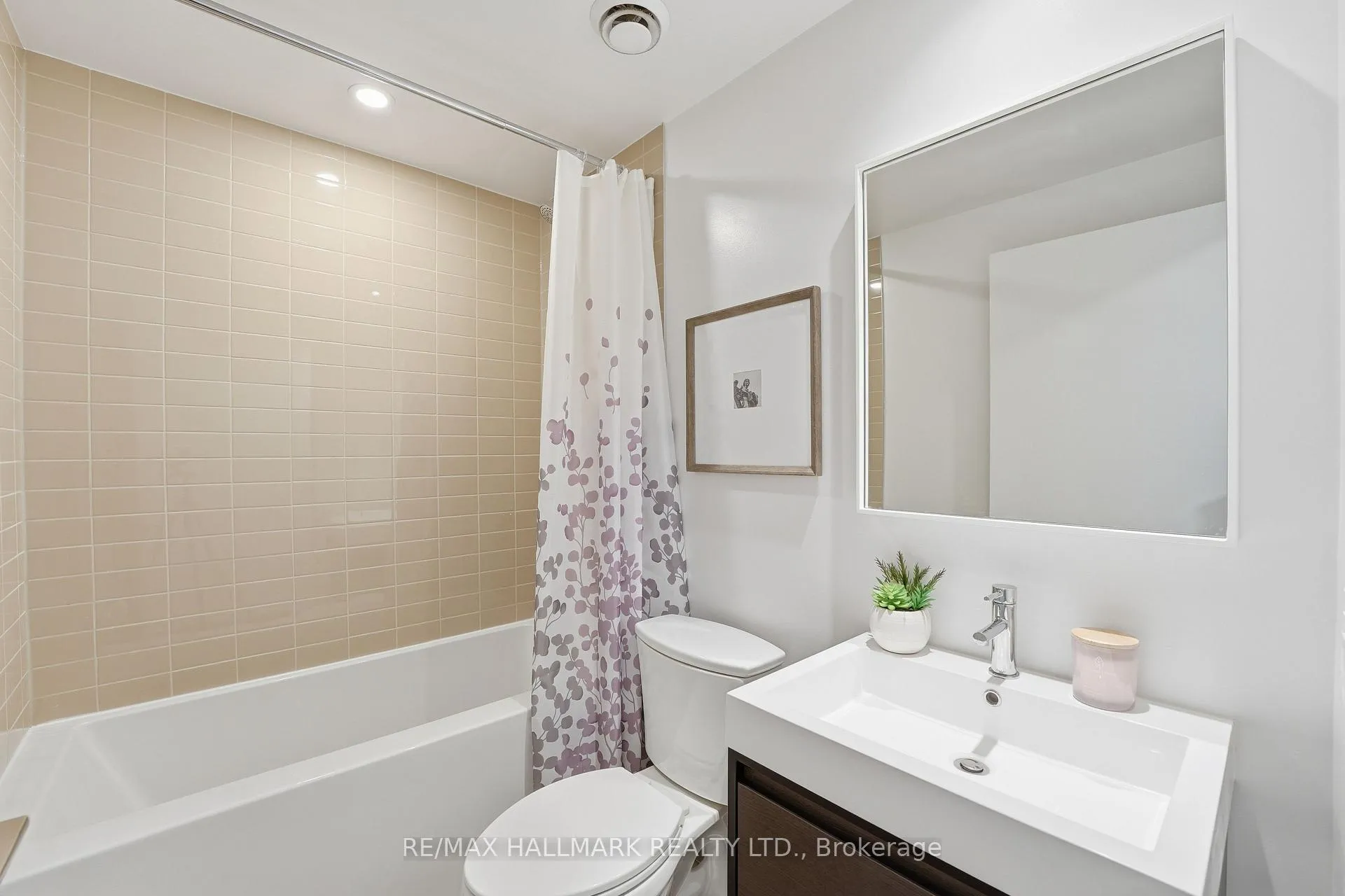 Photo 21 of Unit 327, 150 Logan Avenue, Toronto, South Riverdale — HOMEH