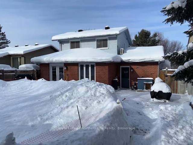 Photo 4 of 98 Sable Crescent, North Bay, Birchaven — HOMEH