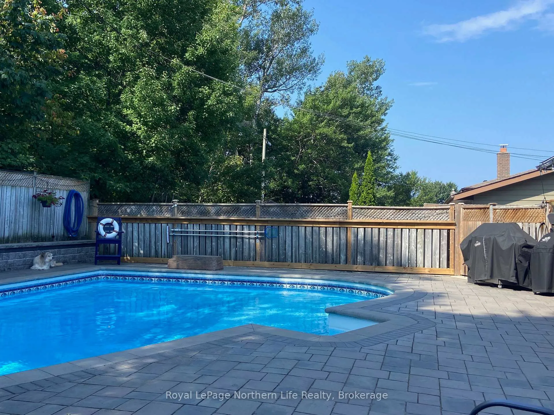 Photo 10 of 98 Sable Crescent, North Bay, Birchaven — HOMEH