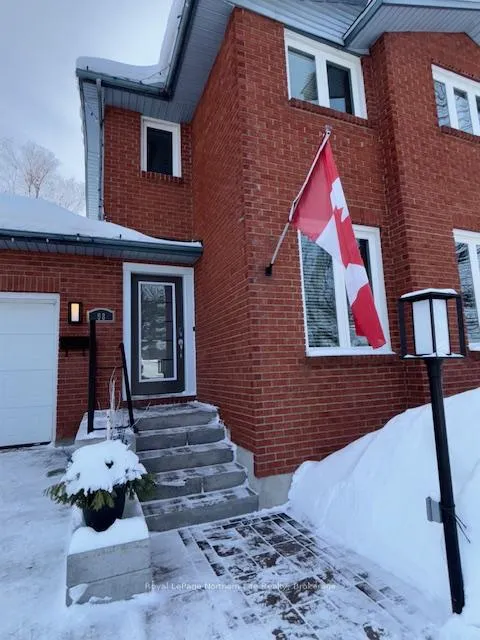 Photo 14 of 98 Sable Crescent, North Bay, Birchaven — HOMEH