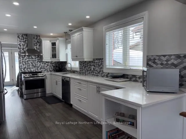 Photo 19 of 98 Sable Crescent, North Bay, Birchaven — HOMEH