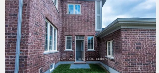 Photo 15 of 78 Saint Dennis Road, Brampton, Sandringham-Wellington North — HOMEH