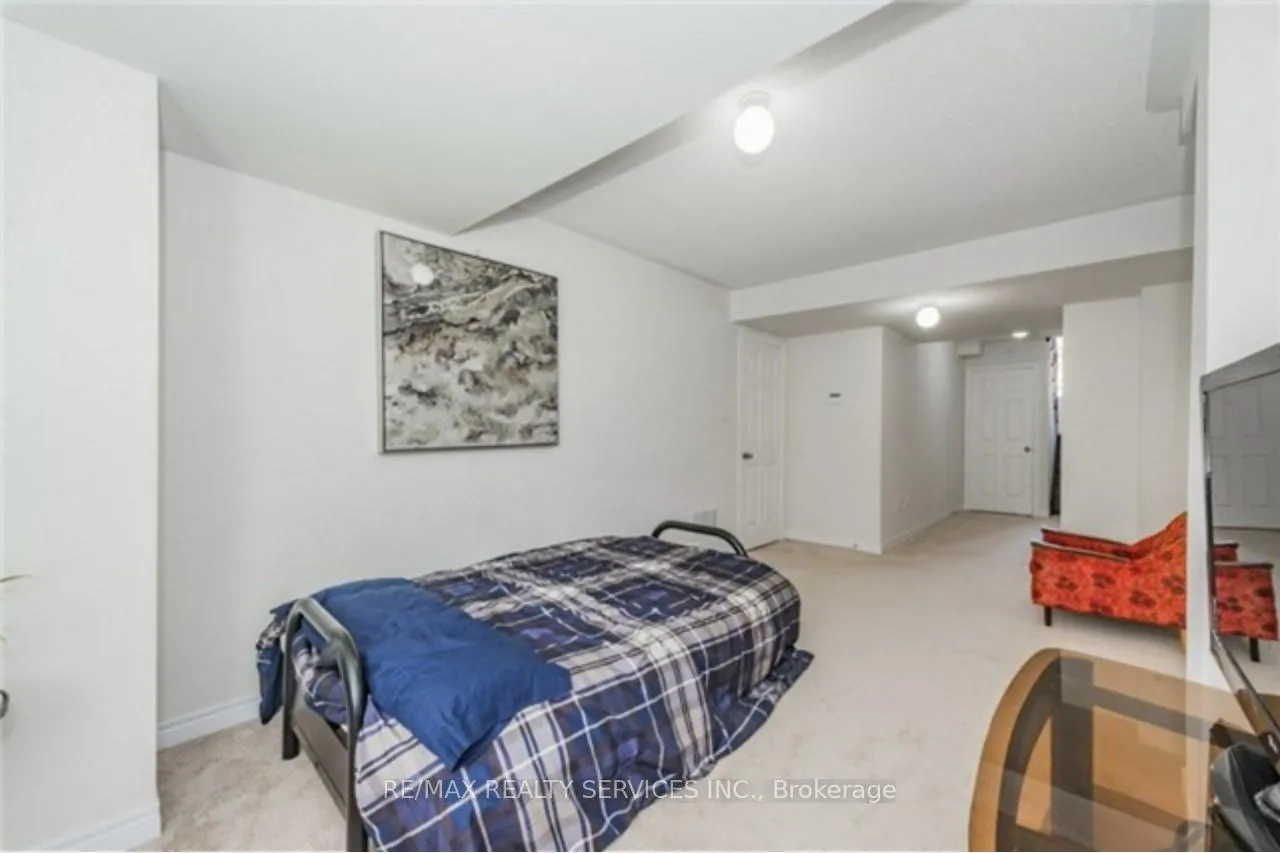 Photo 13 of 74 Aldersgate Drive, Brampton, Northwest Brampton — HOMEH