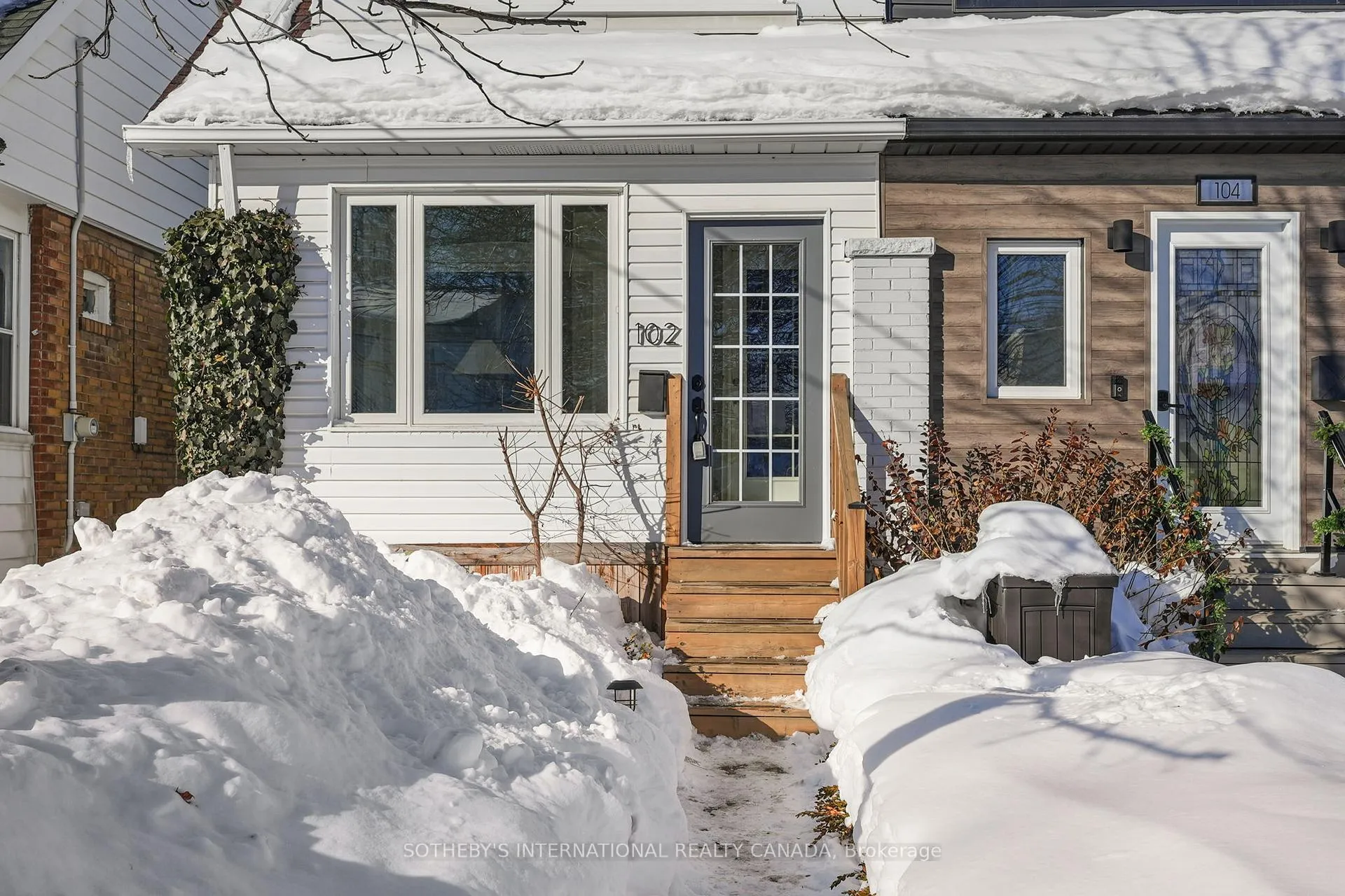 Photo 2 of 102 Mortimer Avenue, Toronto, Broadview North — HOMEH