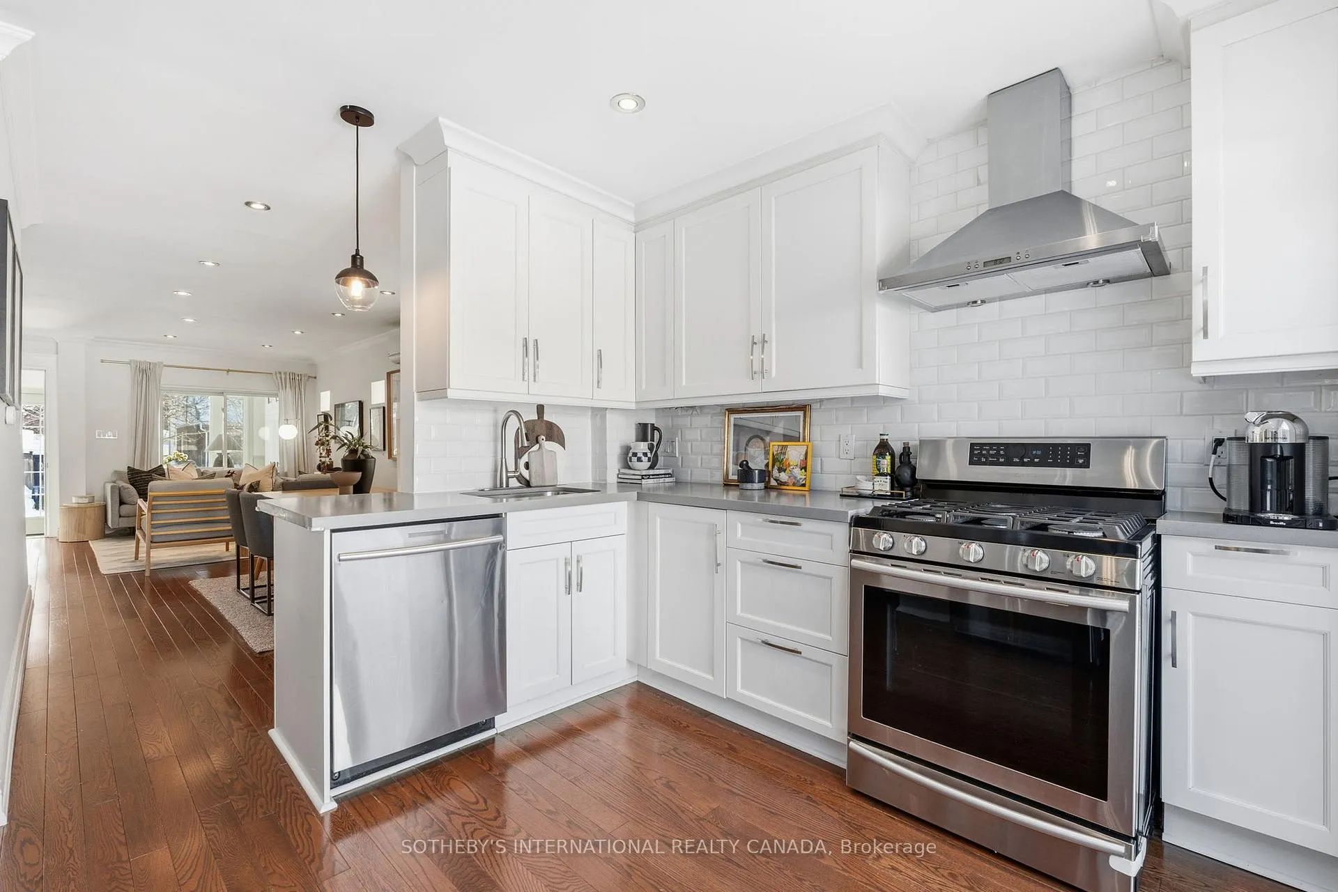 Photo 10 of 102 Mortimer Avenue, Toronto, Broadview North — HOMEH