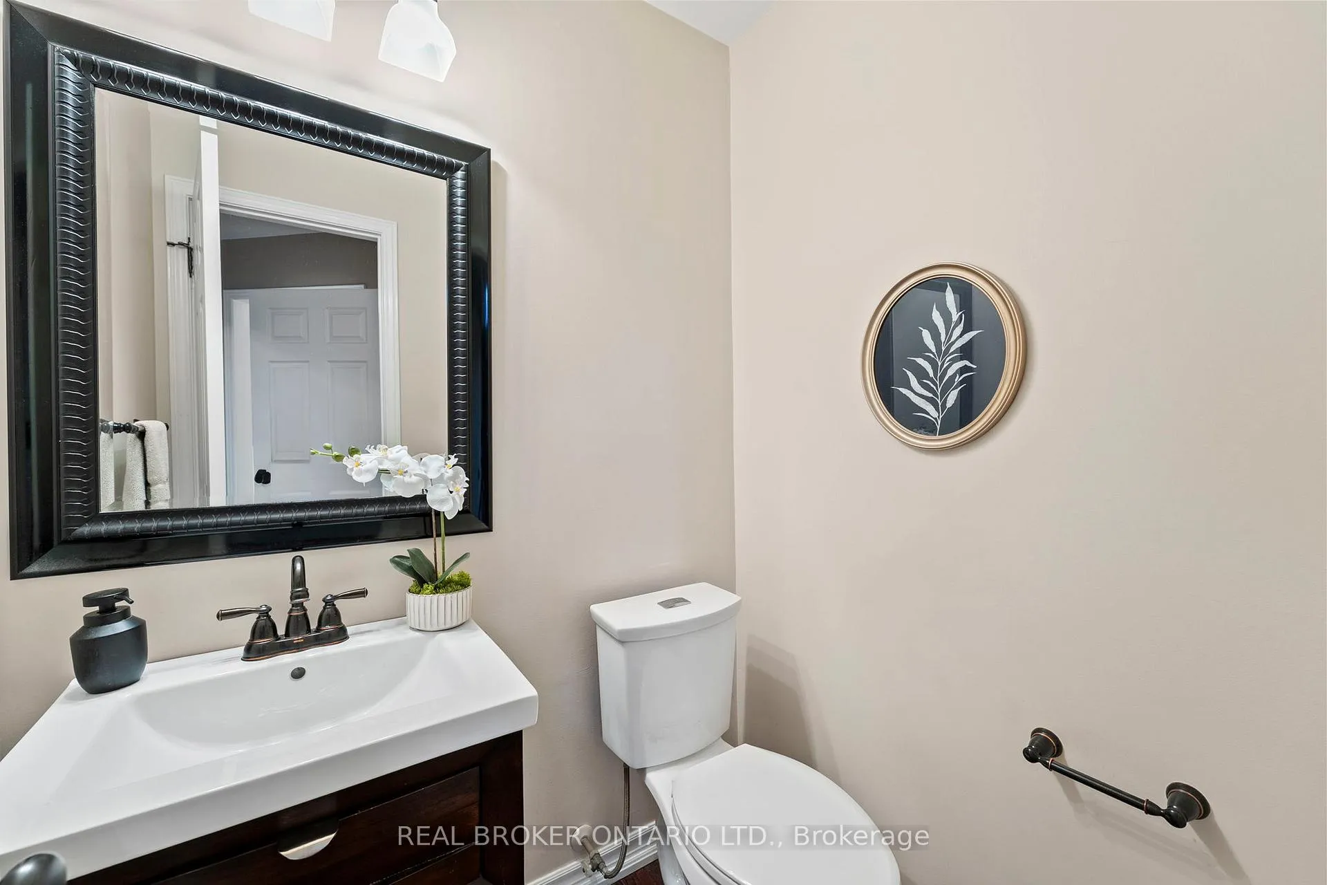 Photo 17 of 7 Mahogany Court, Aurora, Aurora Highlands — HOMEH