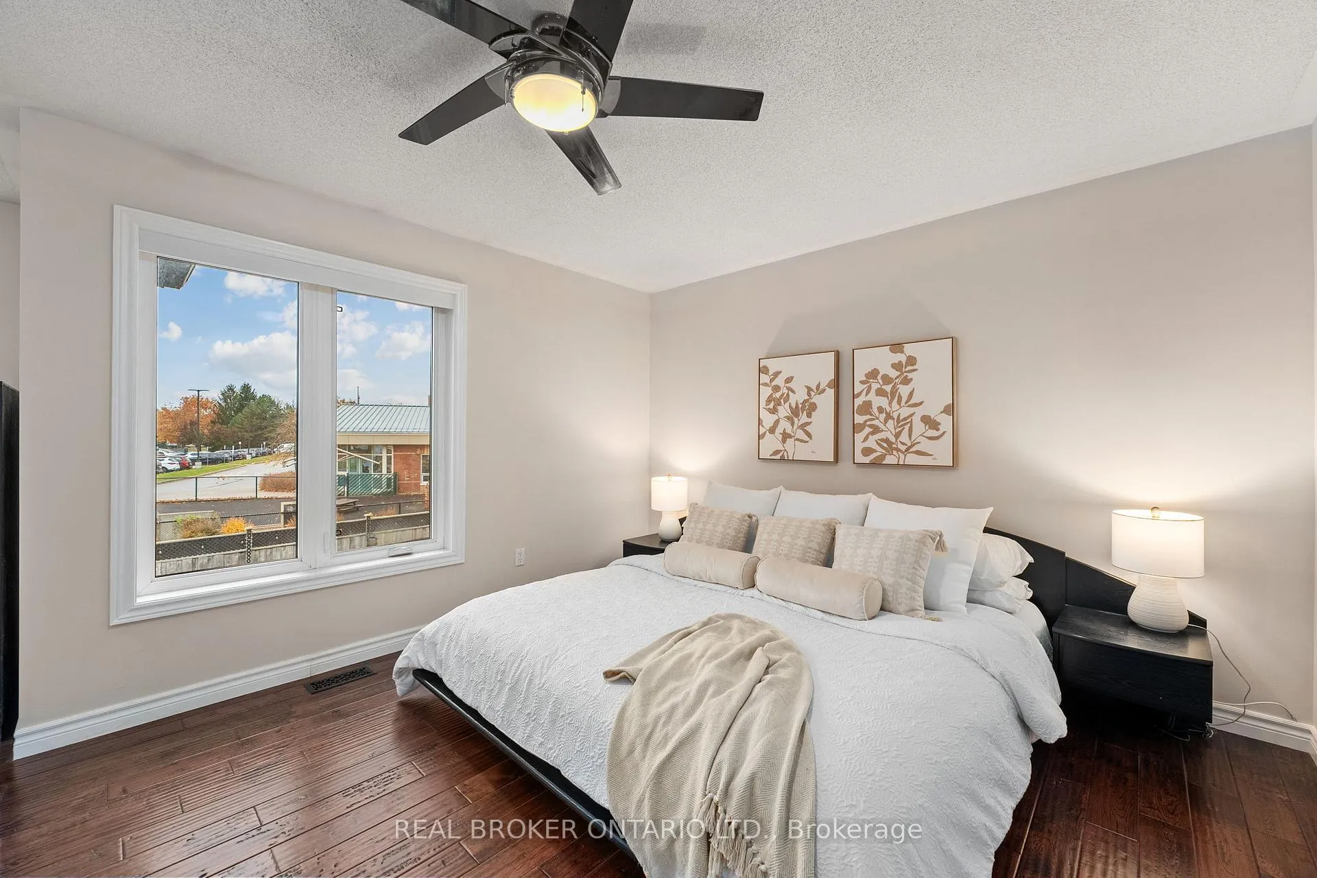 Photo 18 of 7 Mahogany Court, Aurora, Aurora Highlands — HOMEH