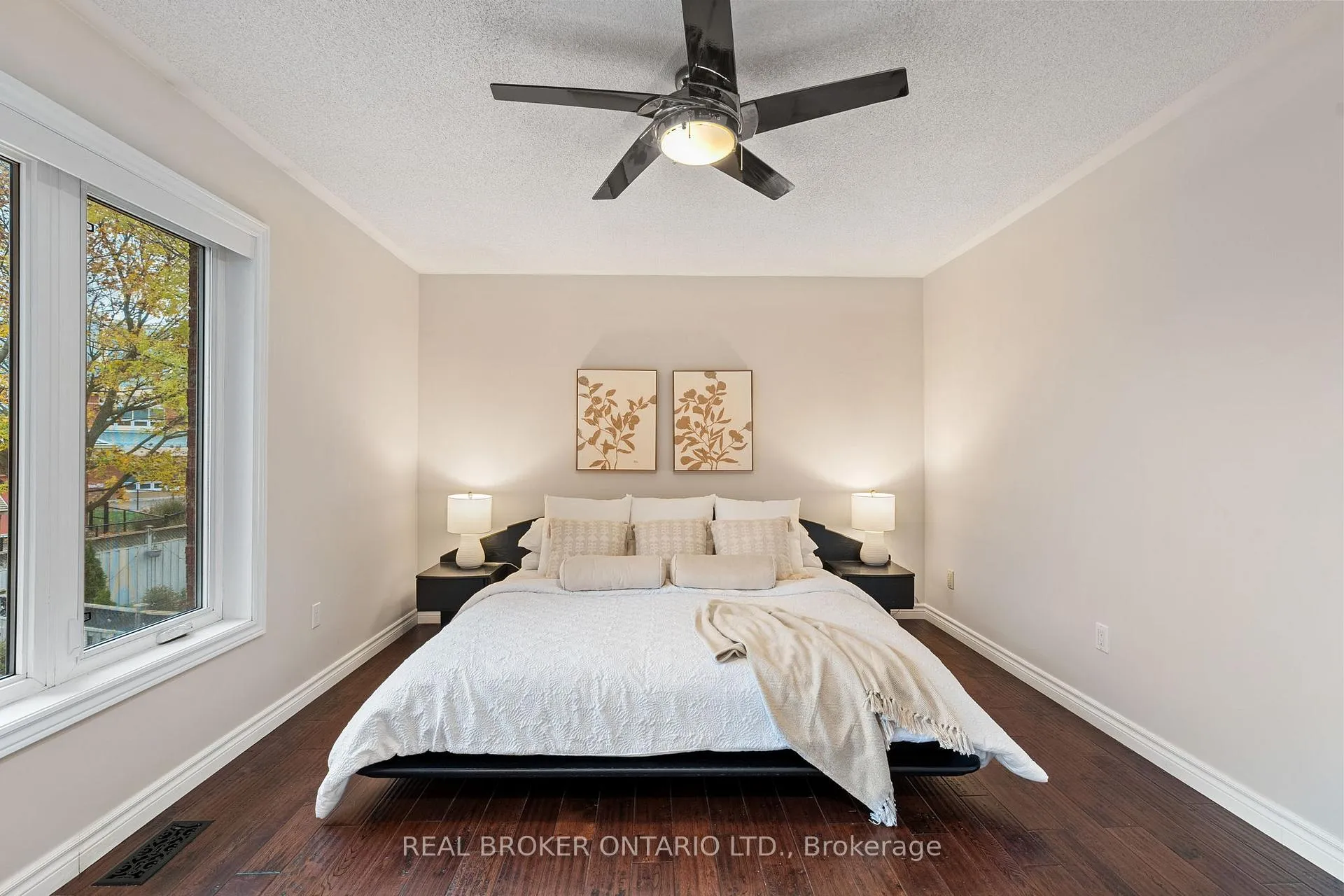 Photo 19 of 7 Mahogany Court, Aurora, Aurora Highlands — HOMEH