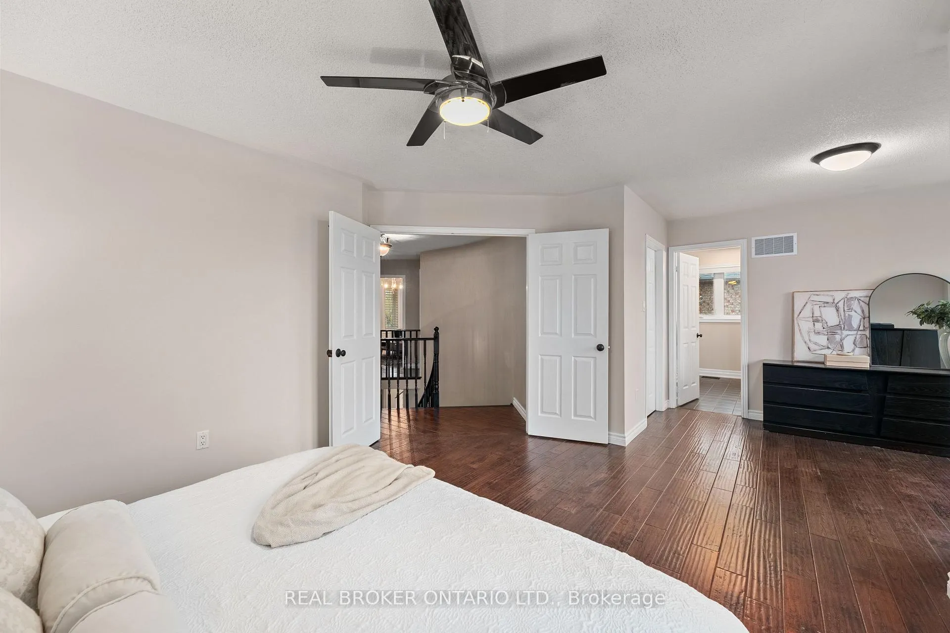 Photo 20 of 7 Mahogany Court, Aurora, Aurora Highlands — HOMEH