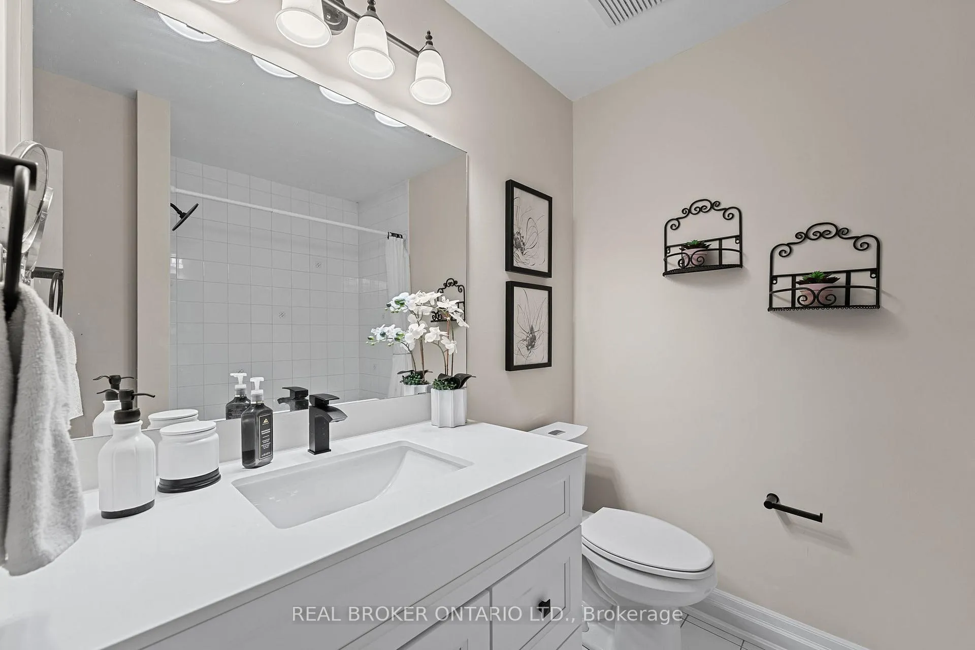 Photo 30 of 7 Mahogany Court, Aurora, Aurora Highlands — HOMEH