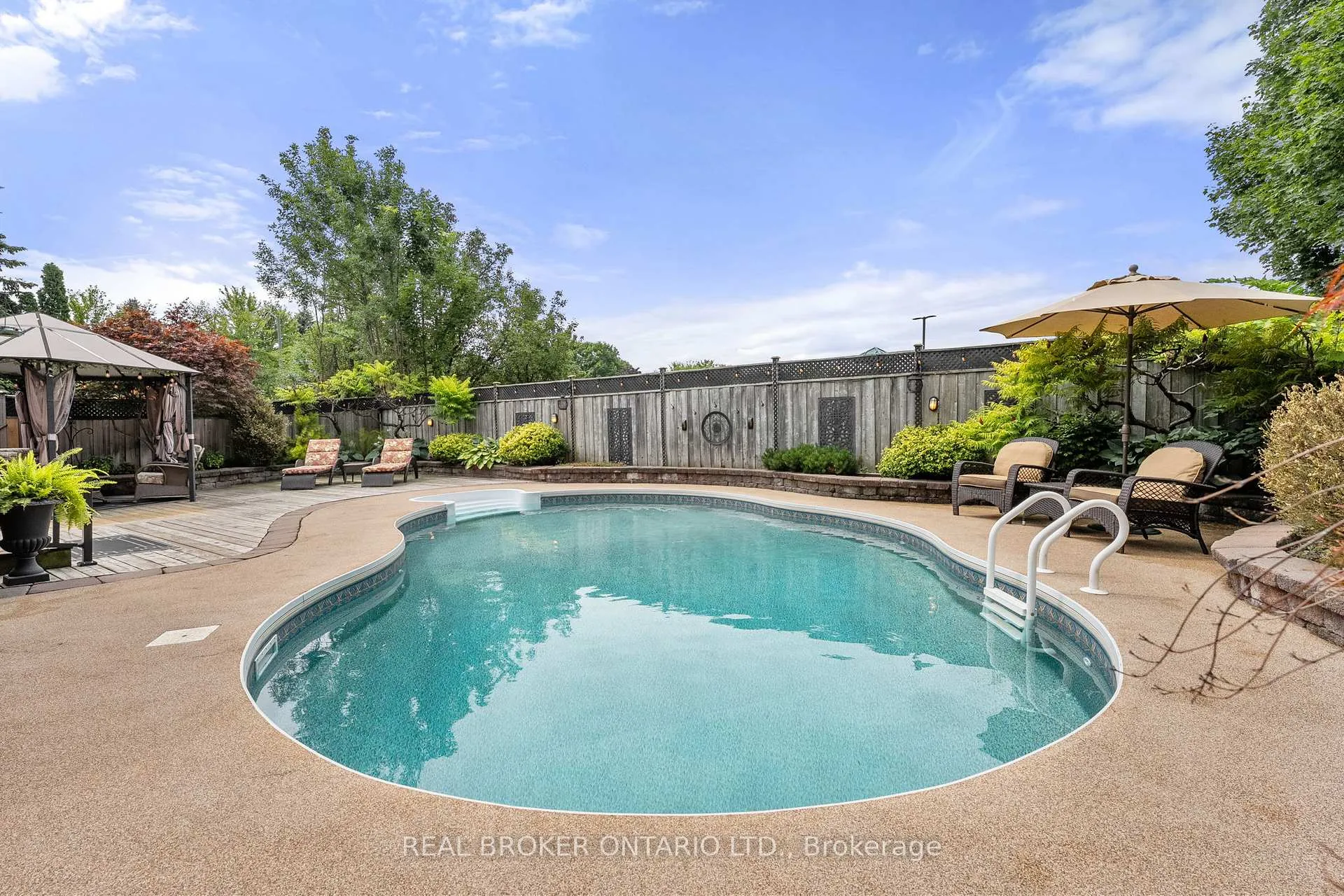 Photo 37 of 7 Mahogany Court, Aurora, Aurora Highlands — HOMEH
