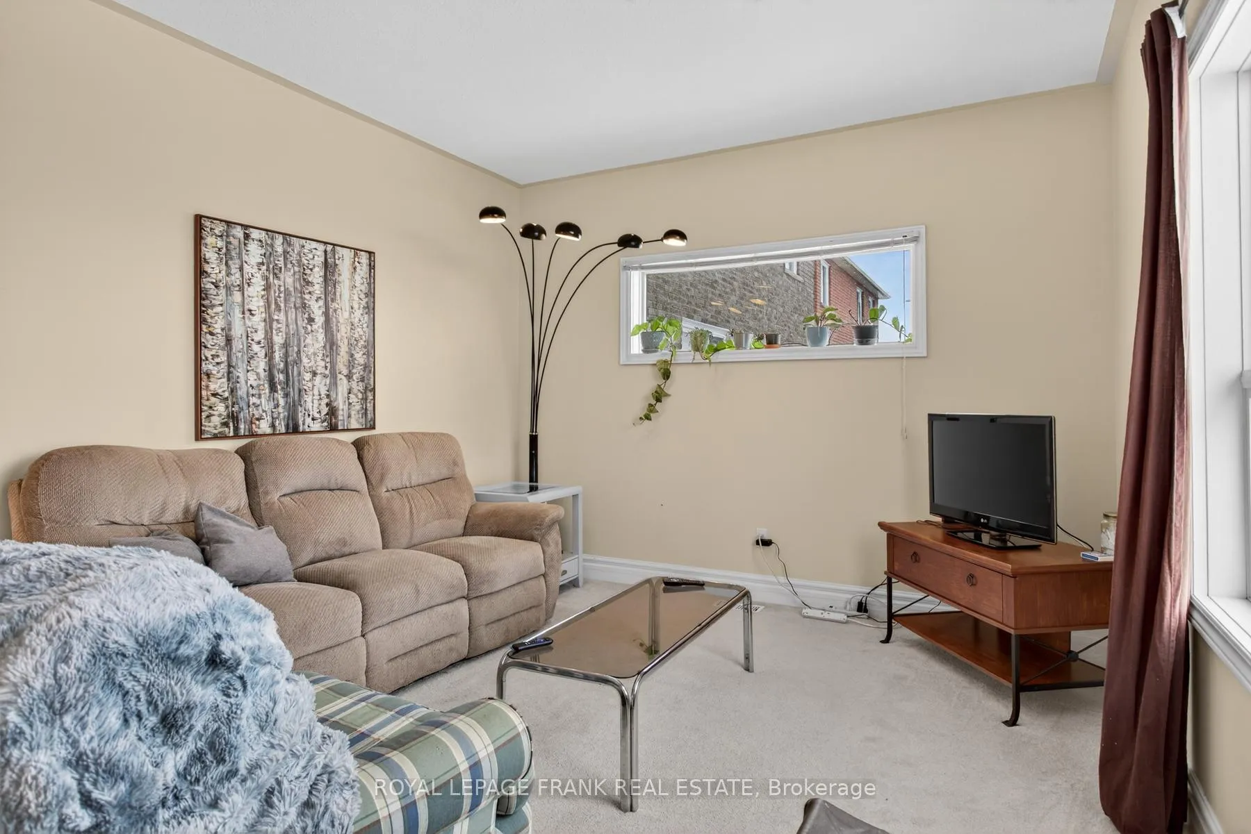 Photo 13 of 456 Settlers Ridge, Peterborough, Northcrest Ward 5 — HOMEH