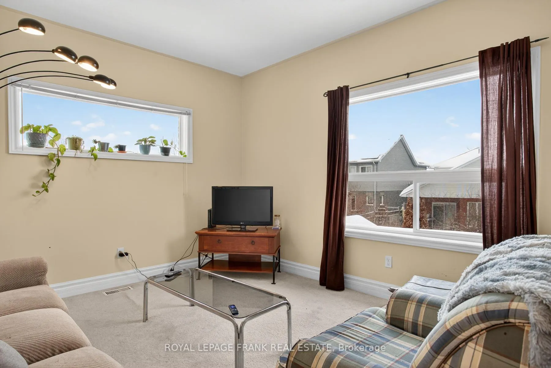 Photo 14 of 456 Settlers Ridge, Peterborough, Northcrest Ward 5 — HOMEH
