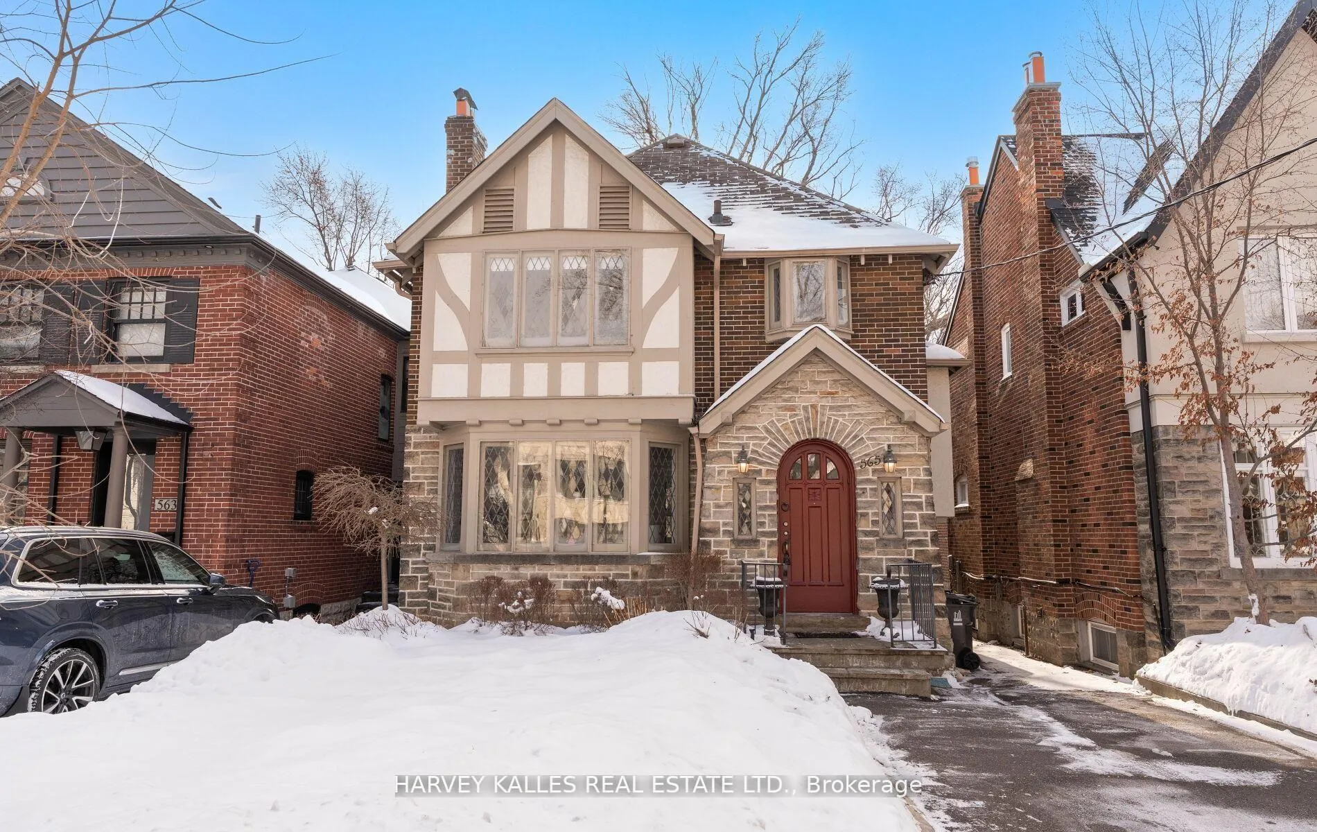 Front of 565 Briar Hill Avenue