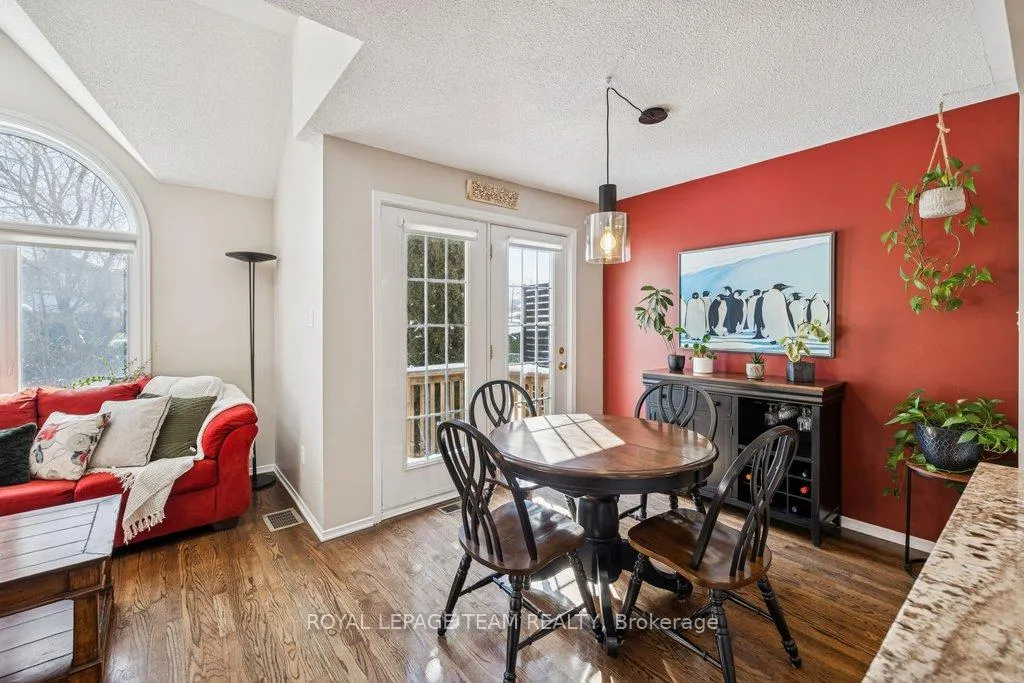 Photo 12 of 4298 Sunwood Crescent, Ottawa, Carson Grove — HOMEH