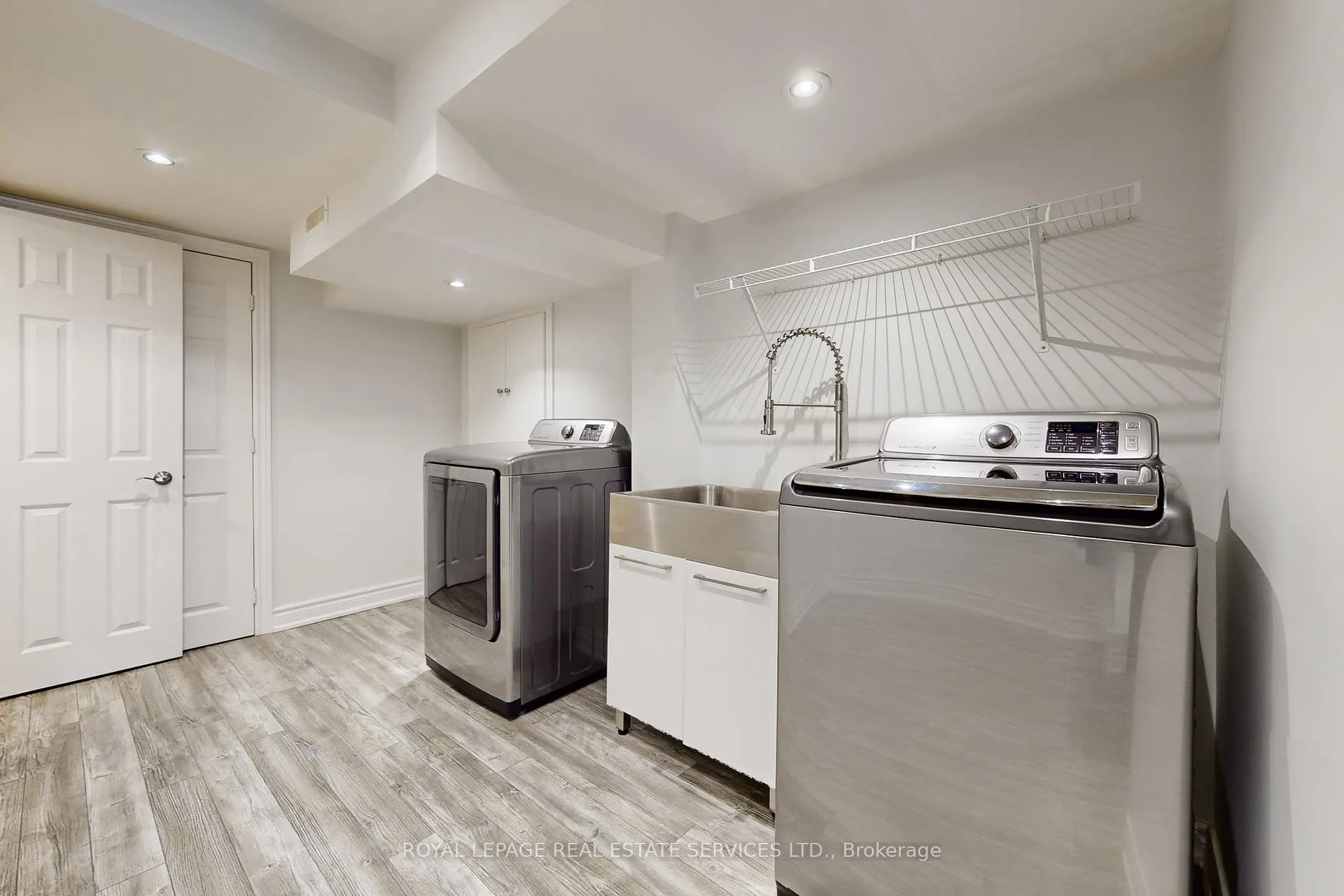 Photo 9 of 65 Ashdale Road, Brampton, Bram West — HOMEH
