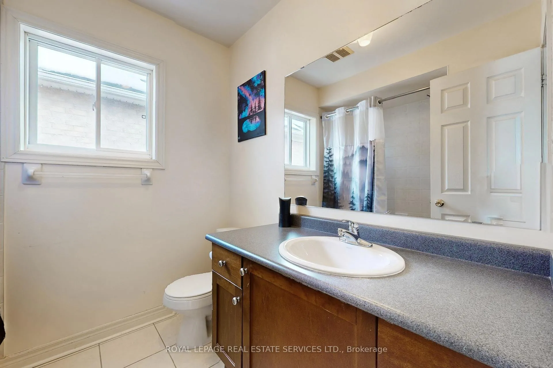 Photo 17 of 65 Ashdale Road, Brampton, Bram West — HOMEH