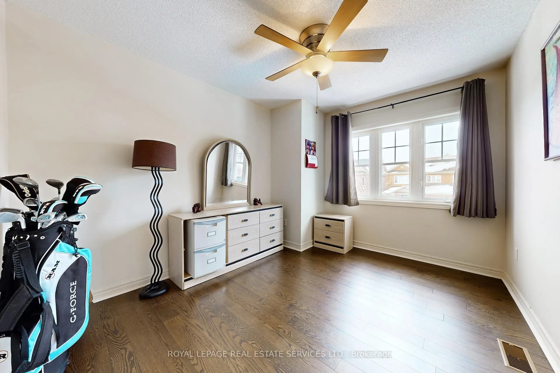 Photo 25 of 65 Ashdale Road, Brampton, Bram West — HOMEH
