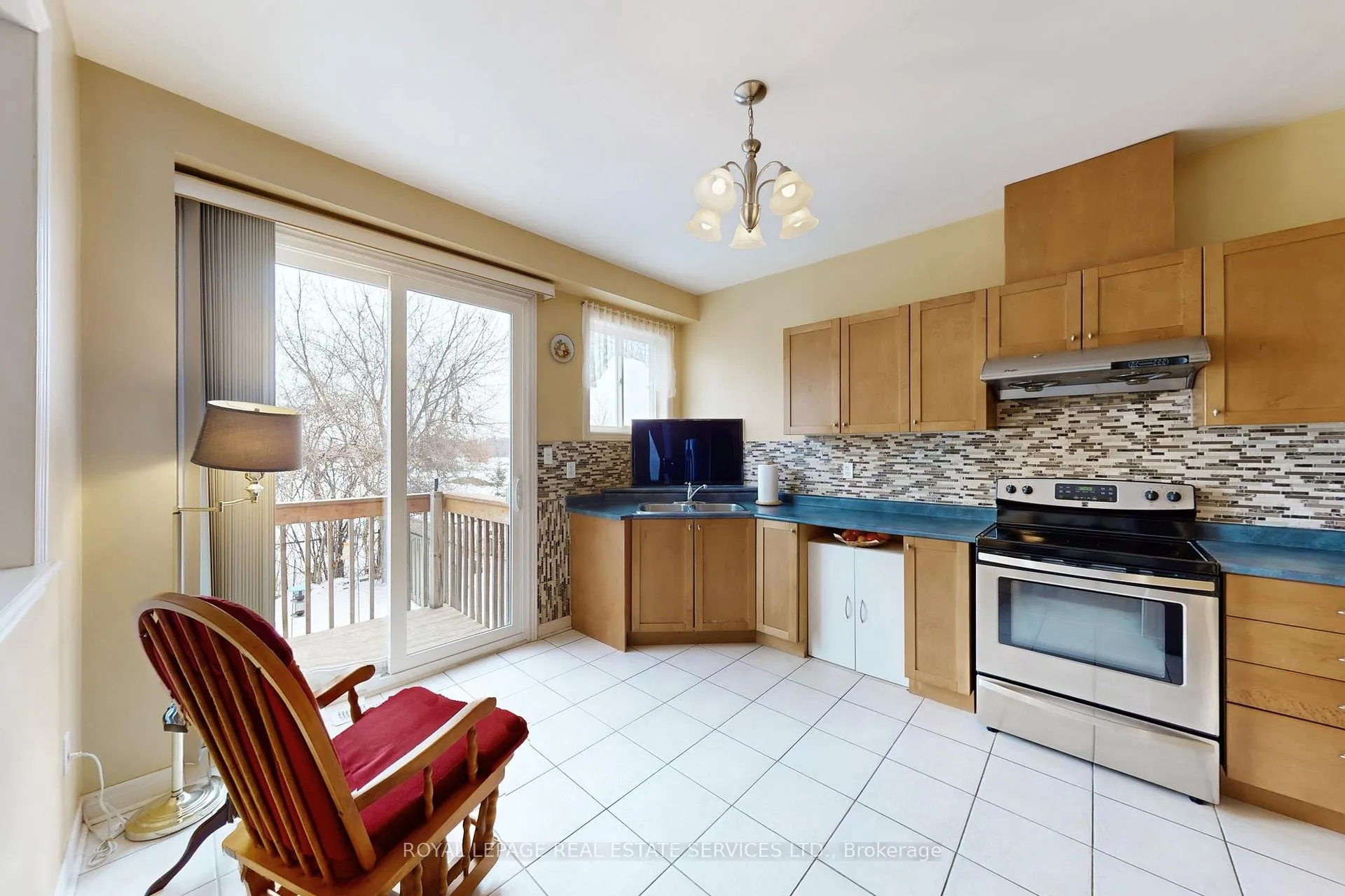 Photo 43 of 65 Ashdale Road, Brampton, Bram West — HOMEH