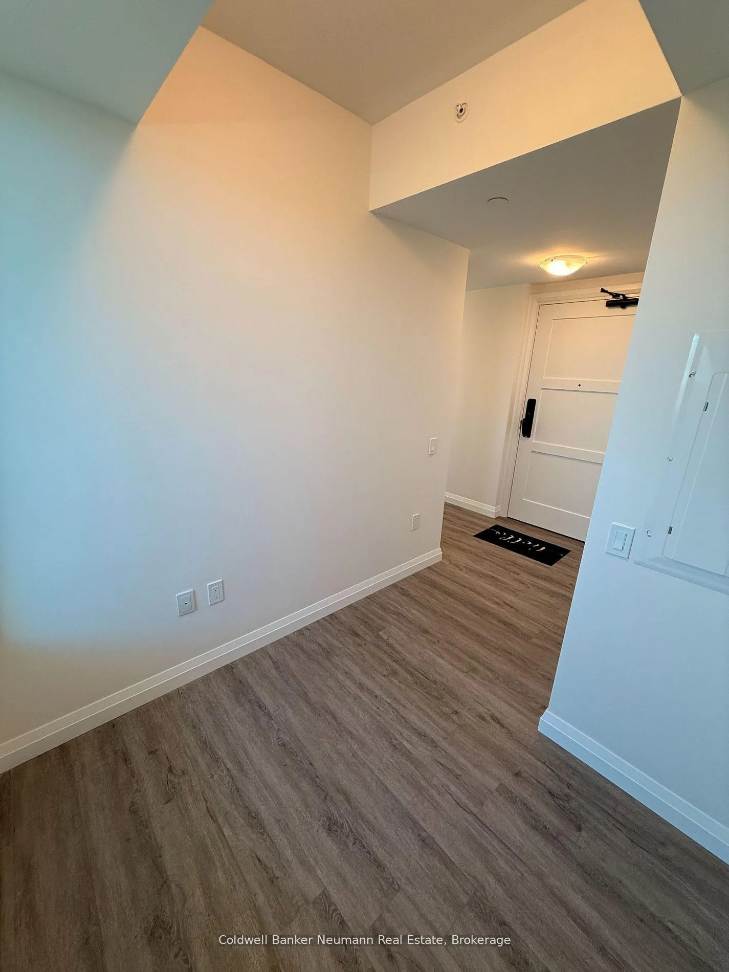 Photo 3 of Unit 715, 93 Arthur Street S, Guelph, St. Patrick's Ward — HOMEH