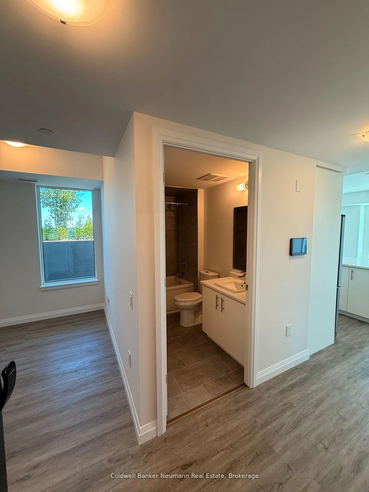 Photo 4 of Unit 715, 93 Arthur Street S, Guelph, St. Patrick's Ward — HOMEH