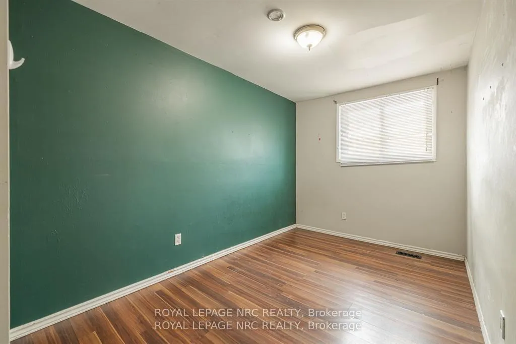 Photo 13 of Unit 39, 4215 Meadowvale Drive, Niagara Falls, Morrison — HOMEH