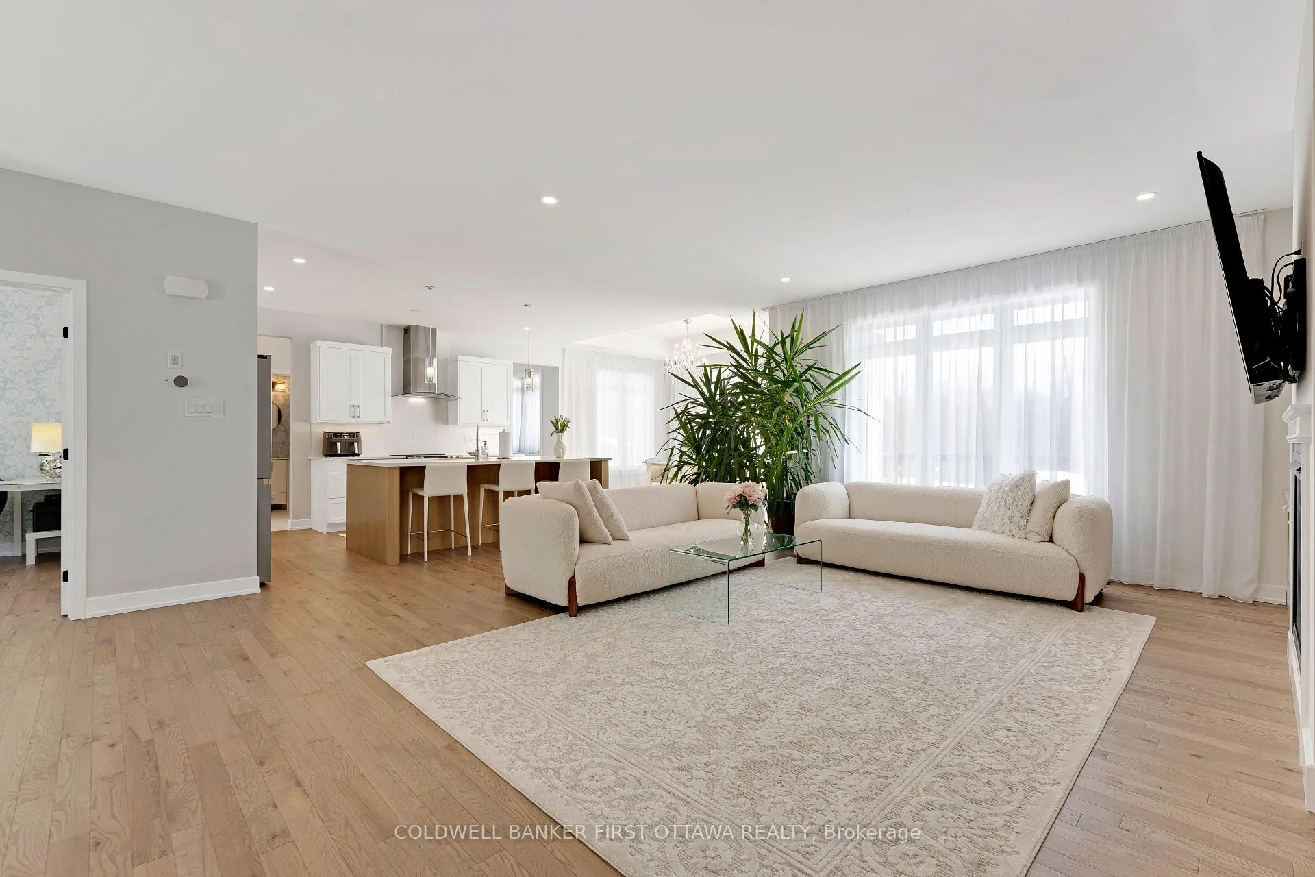Photo 6 of 121 Ernest Way, Tay Valley, Bathurst/Burgess & Sherbrooke (Bathurst) Twp — HOMEH