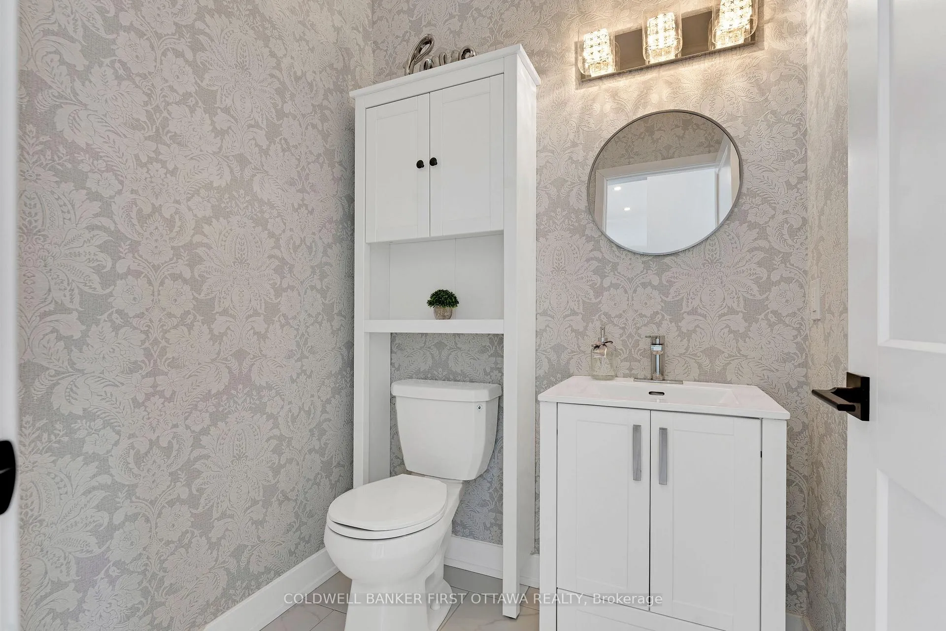 Photo 21 of 121 Ernest Way, Tay Valley, Bathurst/Burgess & Sherbrooke (Bathurst) Twp — HOMEH