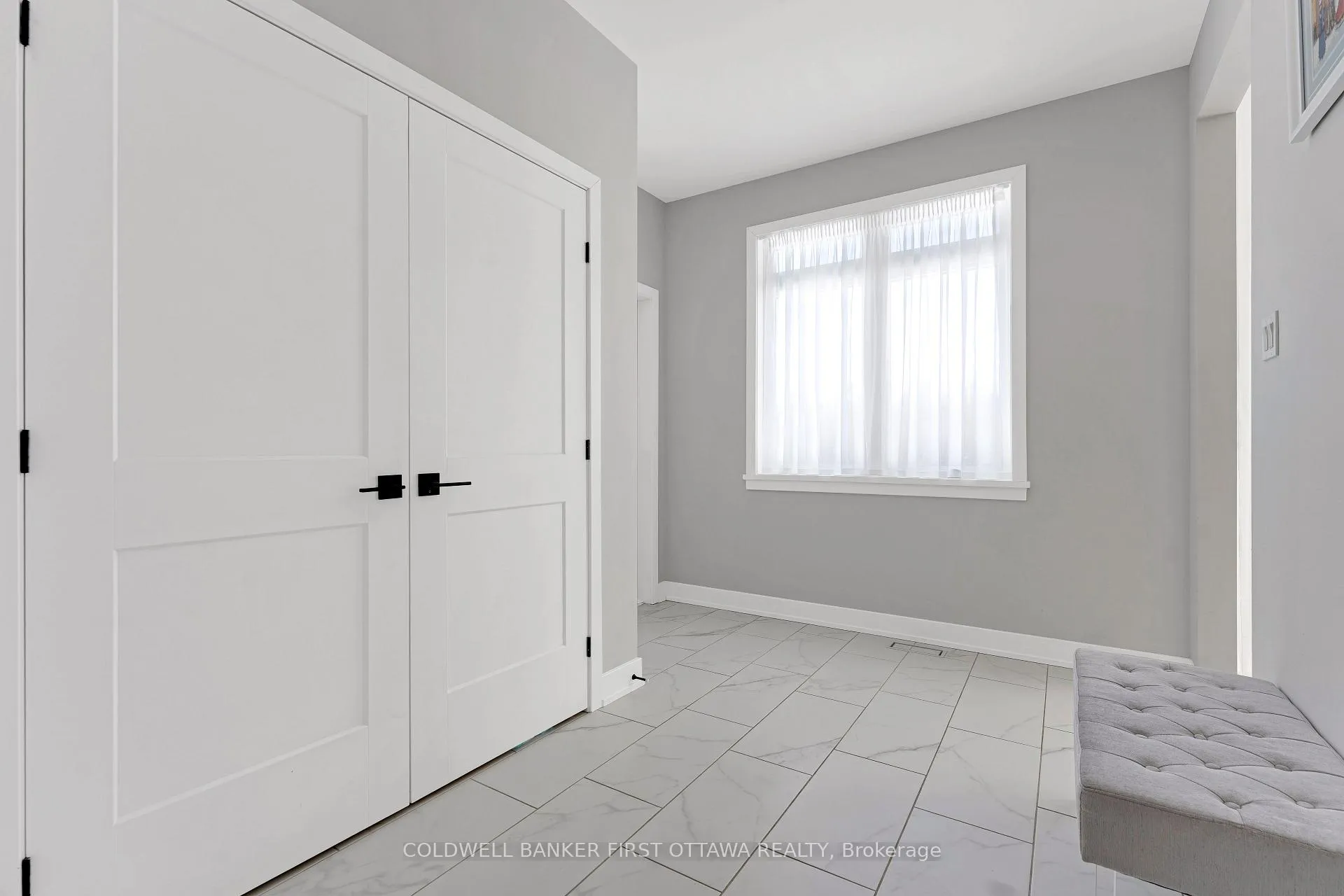 Photo 23 of 121 Ernest Way, Tay Valley, Bathurst/Burgess & Sherbrooke (Bathurst) Twp — HOMEH