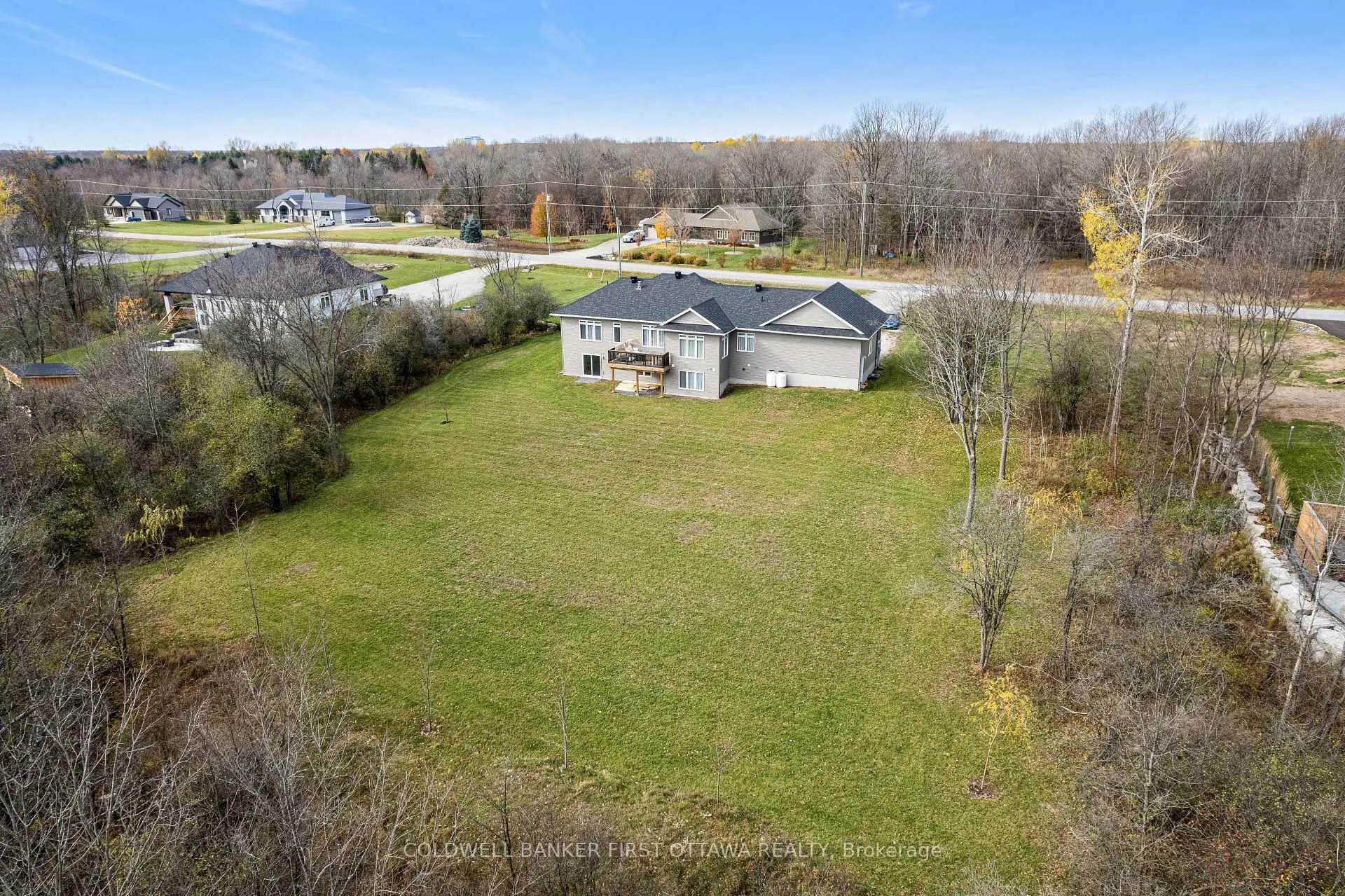 Photo 36 of 121 Ernest Way, Tay Valley, Bathurst/Burgess & Sherbrooke (Bathurst) Twp — HOMEH