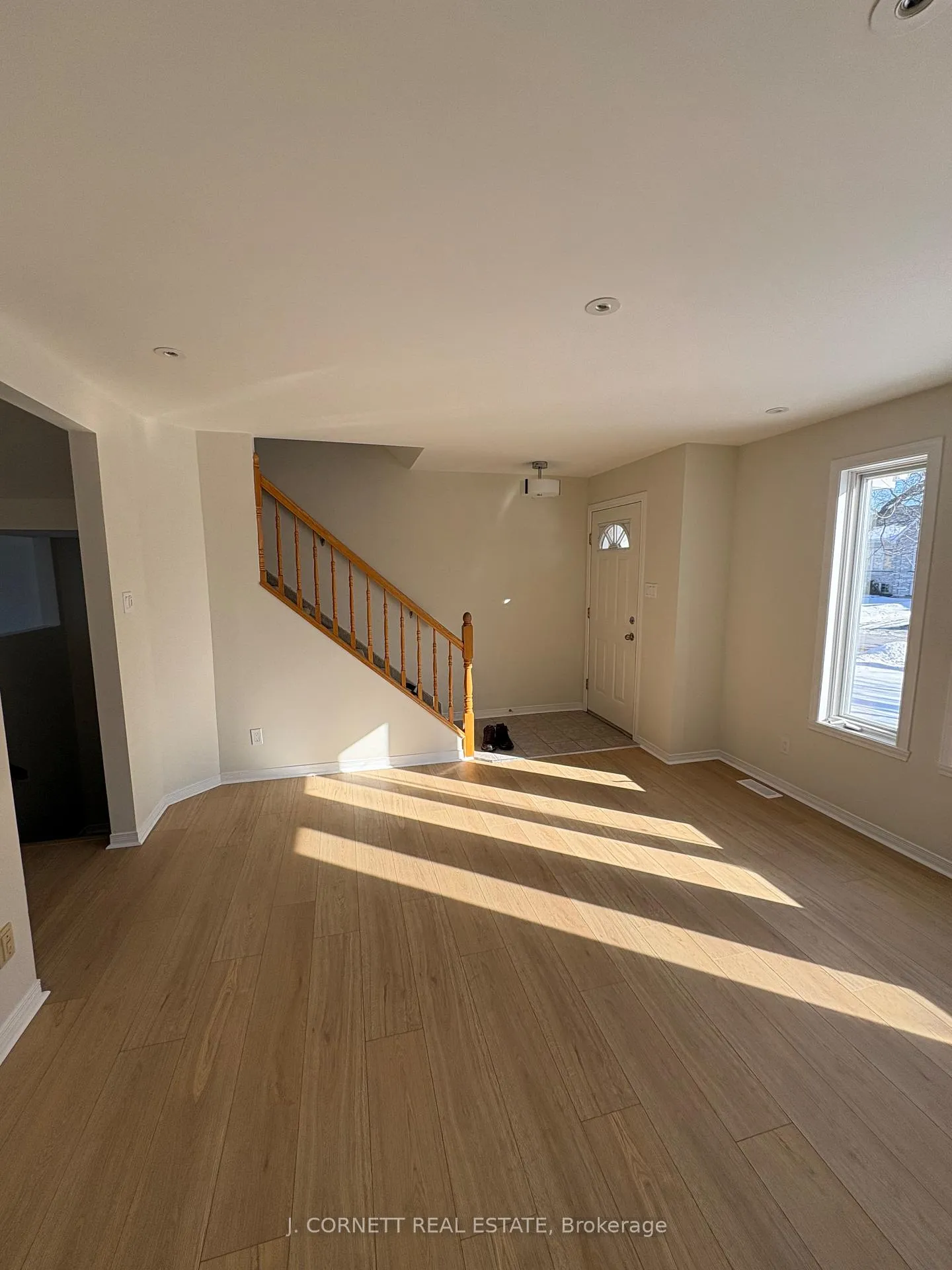 Photo 7 of 2313 Emily Crescent, Cornwall — HOMEH
