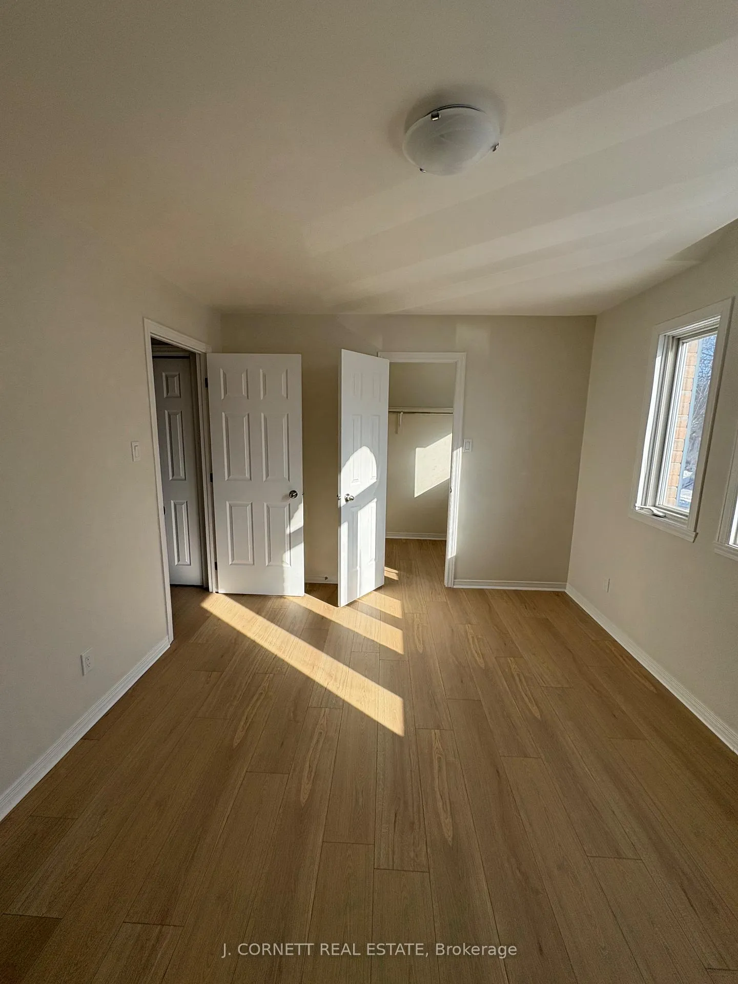 Photo 10 of 2313 Emily Crescent, Cornwall — HOMEH